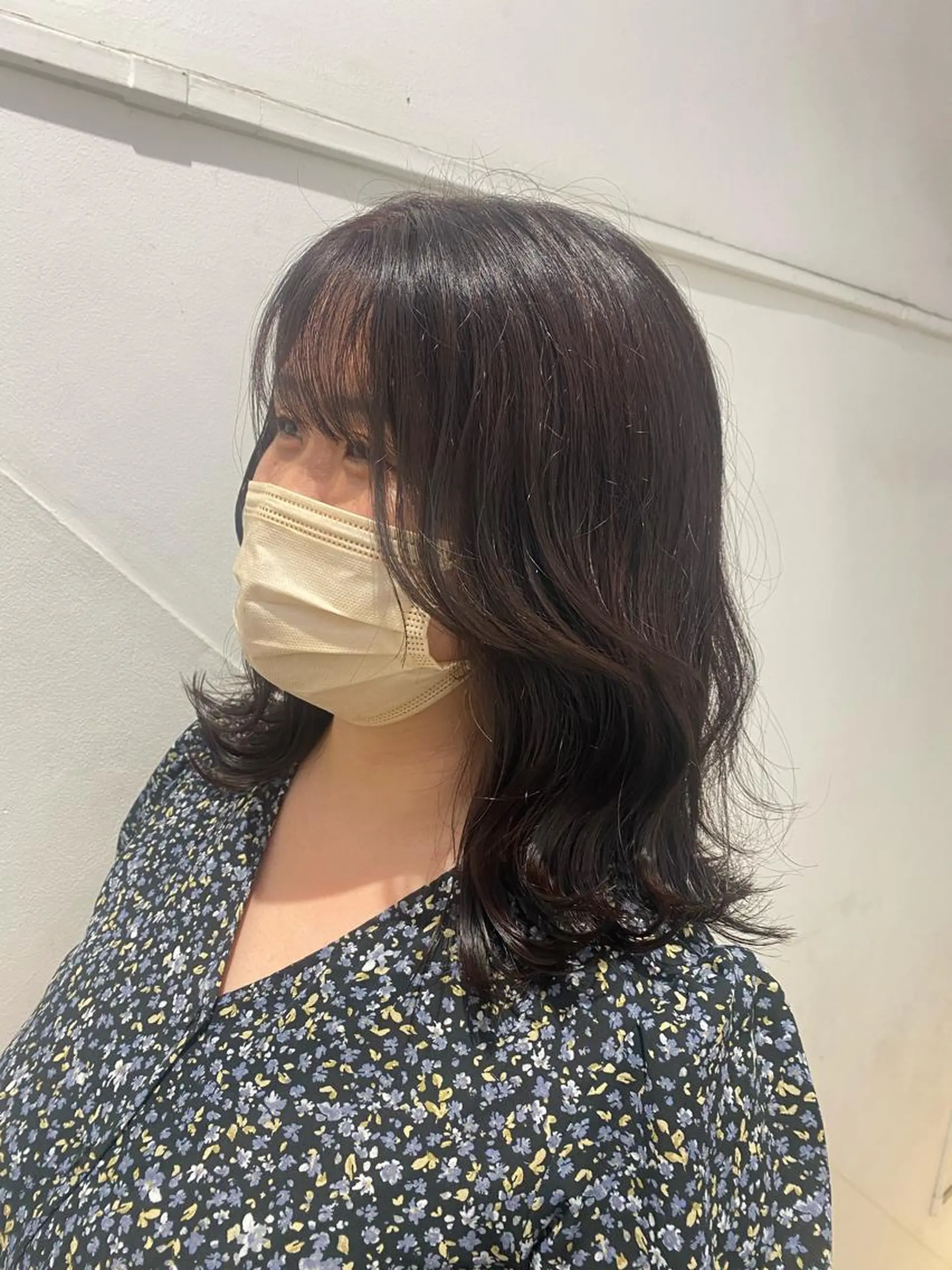 セミロング 顔周りカット 韓国風ヘア ✨くびれスタイル✨️ 戸嶋穂乃香のヘアスタイル