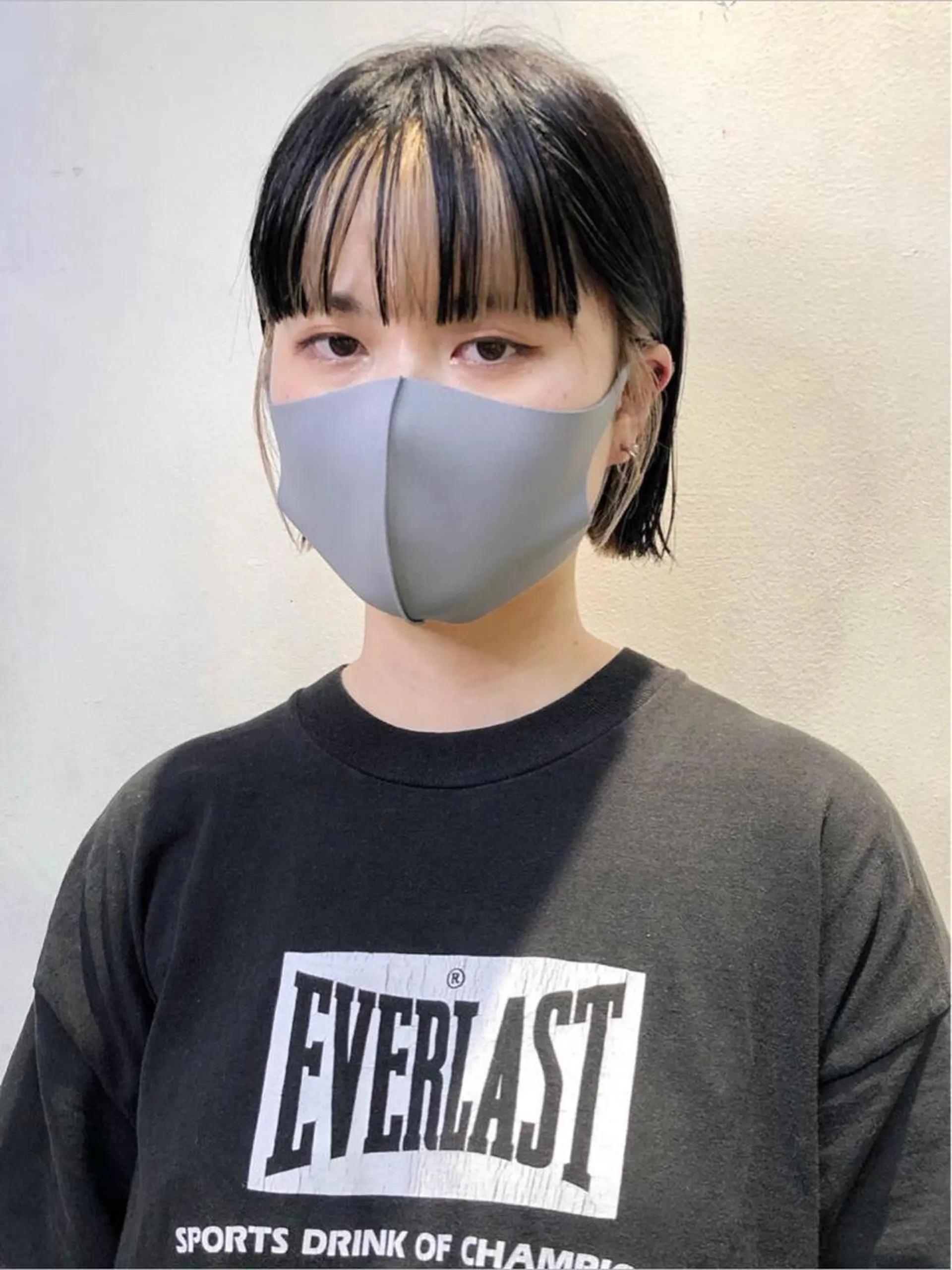 ショート カラー 切りっぱなしボブ インナーカラー ボブ カット ヘアカラー トリートメント SALOWIN所属・ブリーチ✨ ボブ✨レイヤーのヘアスタイル