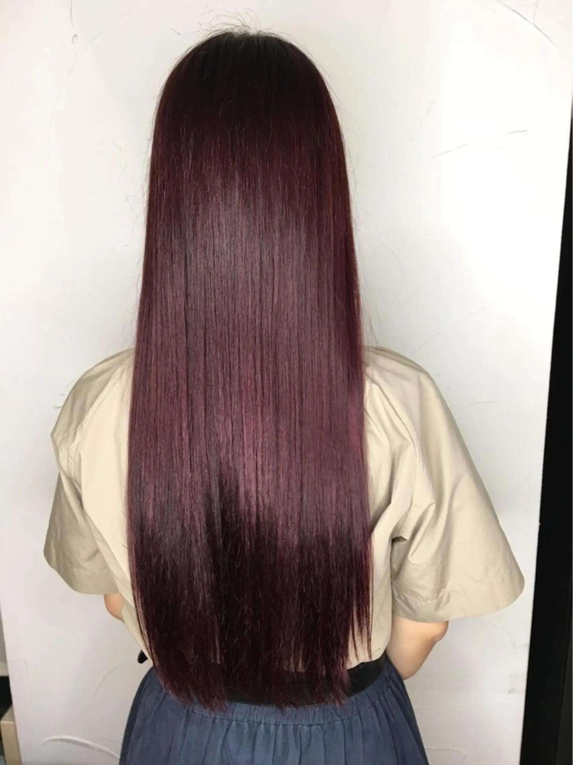 ロング カラー 秋葉原オタク向け美容室OFF-KAi!!所属・渡部凌我 小顔ウルフ ハイトーンカラーのヘアスタイル