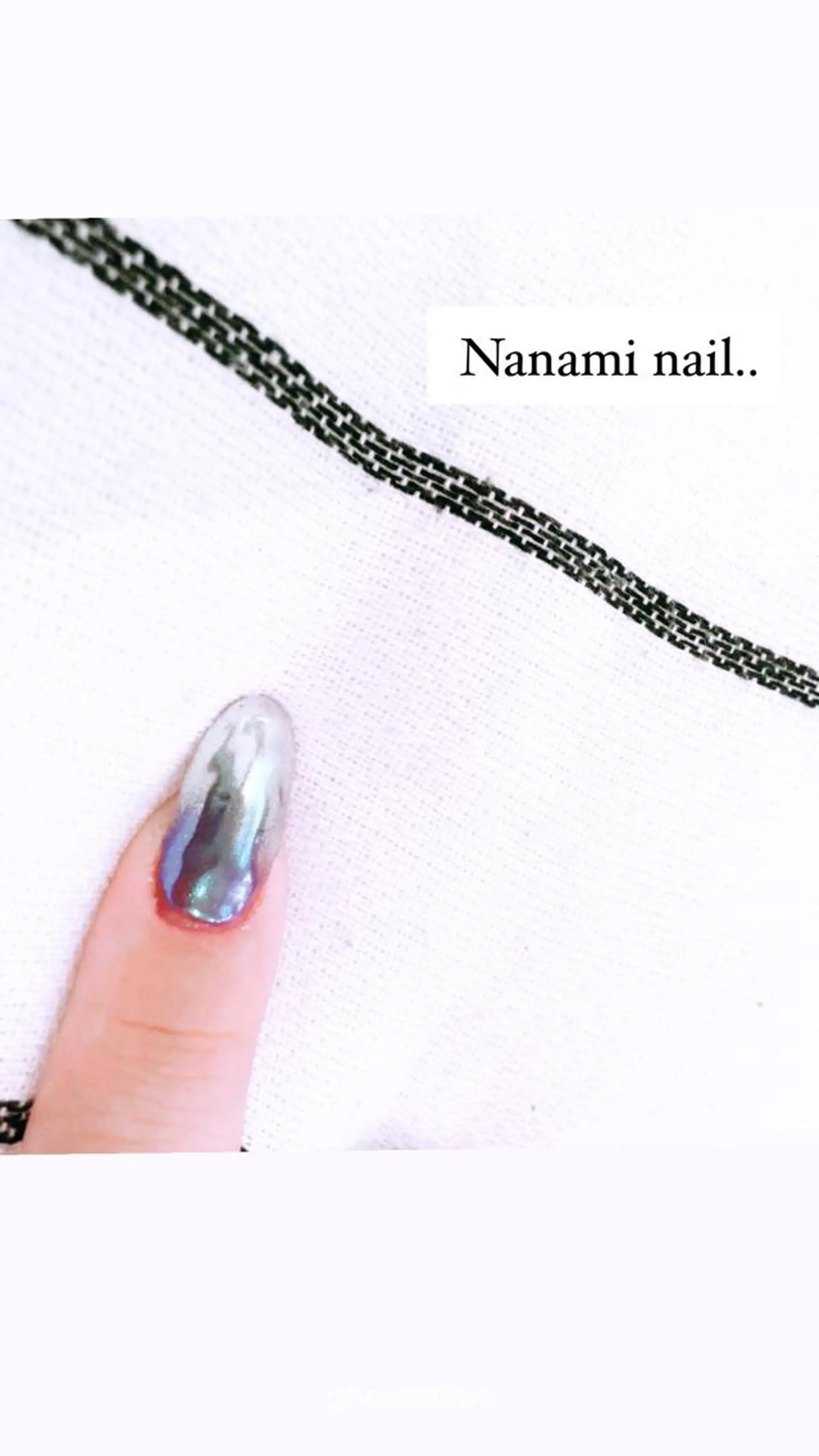 ネイル グラデーション ミラーネイル nanamin nail所属・眉サロン KE. 船橋日大前駅徒歩1分の眉毛・アイブロウイメージ