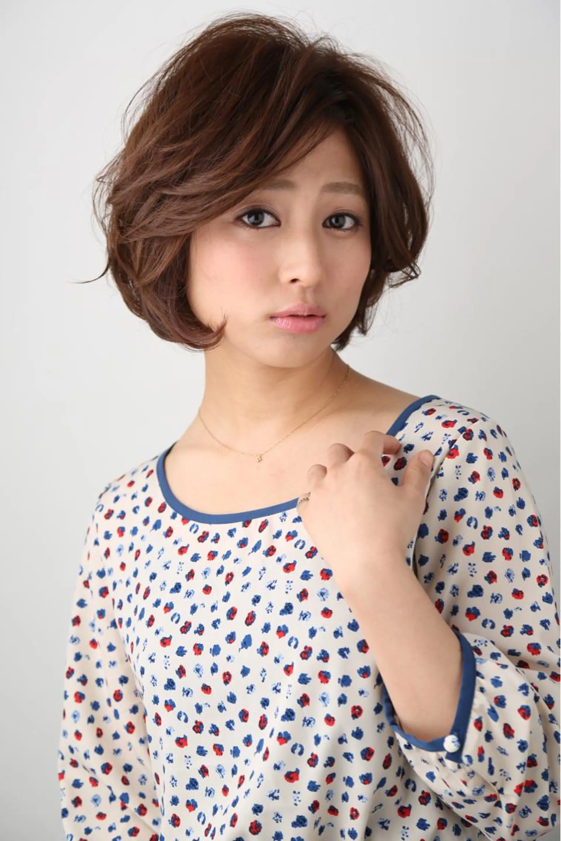 ショート カラー パーマ 横手 愛美のヘアスタイル