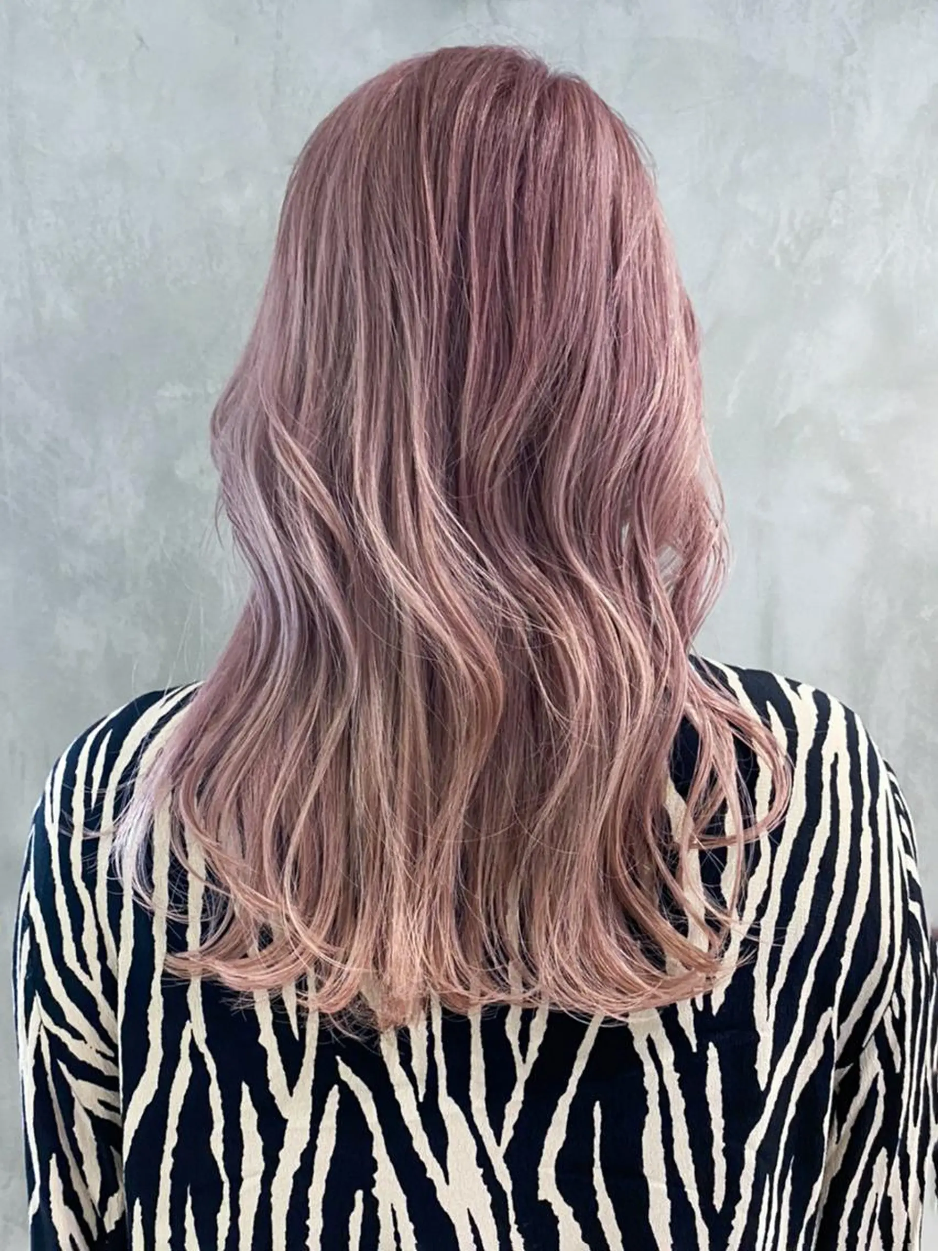 セミロング ヘアアレンジ パーマ カラー ピンクカラー カット ヘアカラー トリートメント ITbyALBUM 浦和店のヘアスタイル