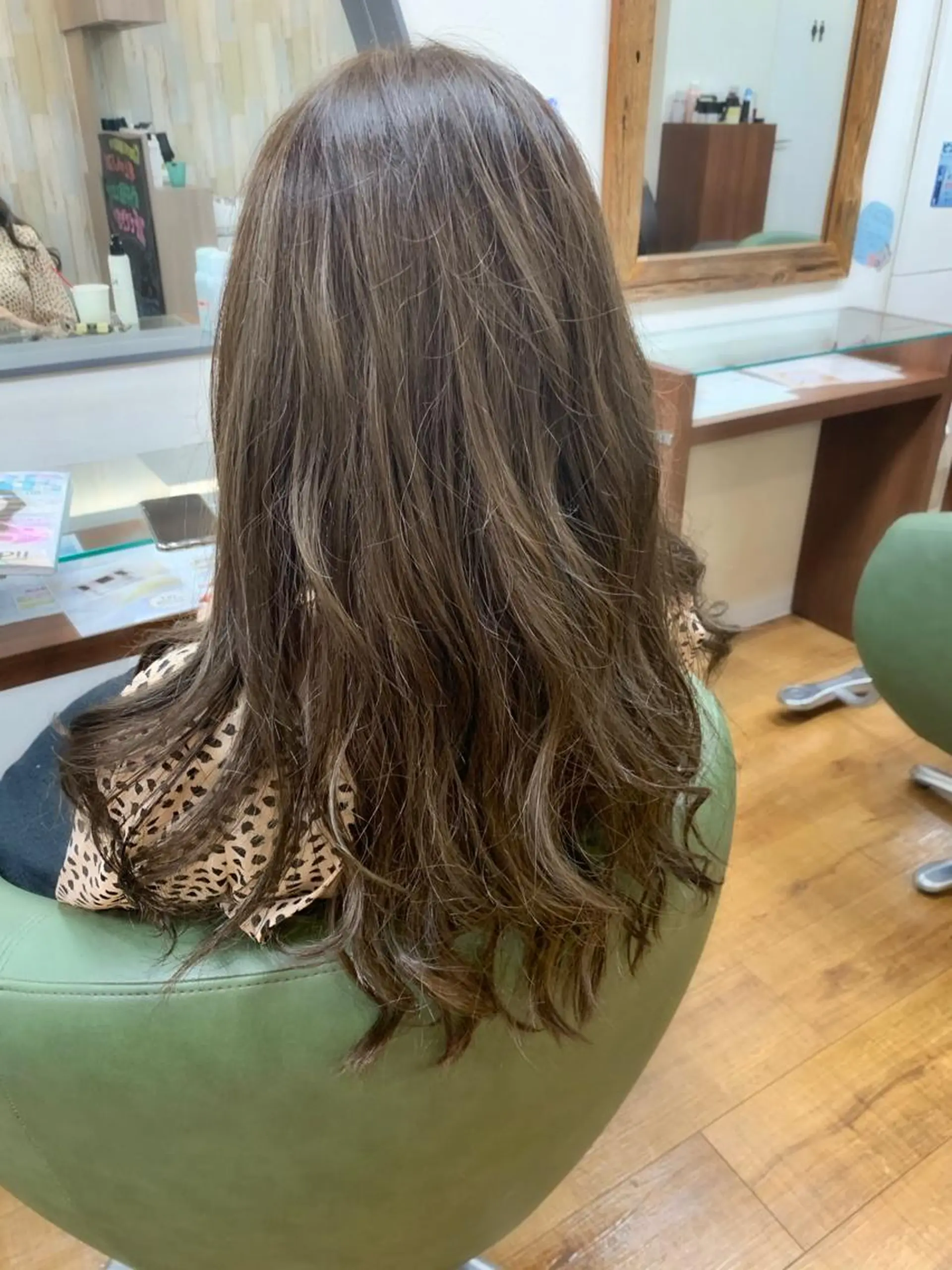 ミディアム march merryのヘアスタイル