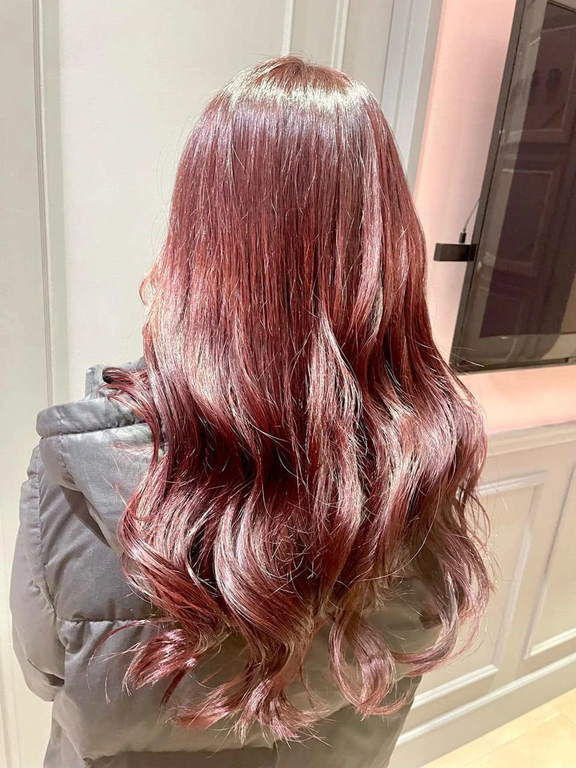 ロング カットモデル ヨネダのヘアスタイル