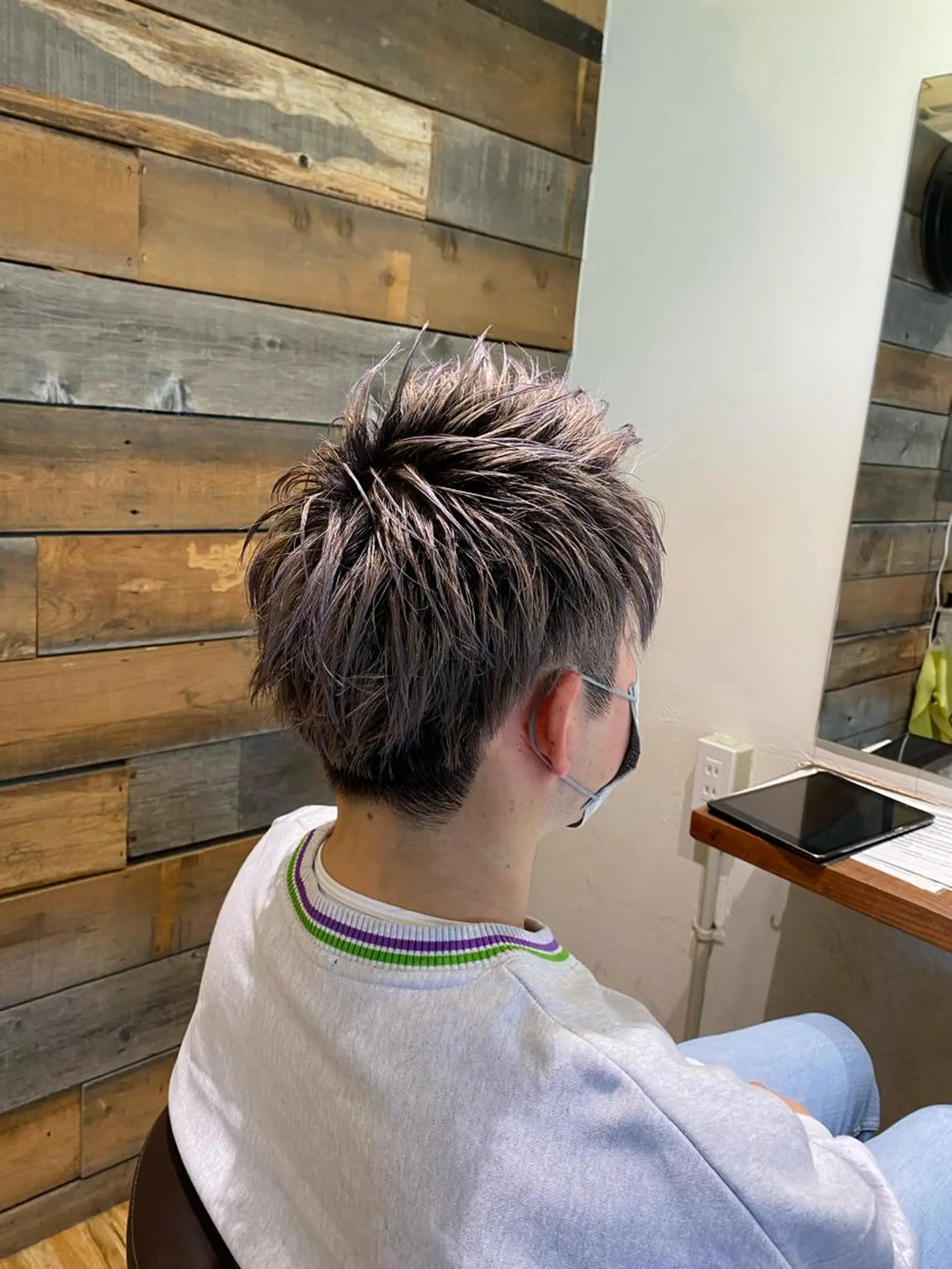 ショート カラー メンズ カット ヘアカラー 三戸 修平のヘアスタイル