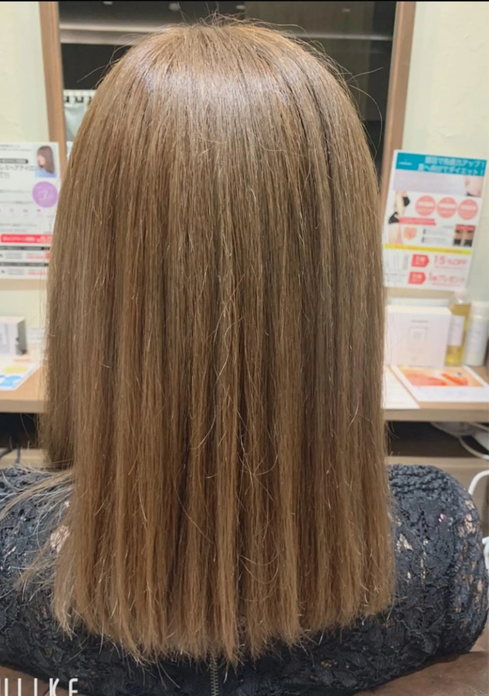 カラー 長谷 朋美のヘアスタイル