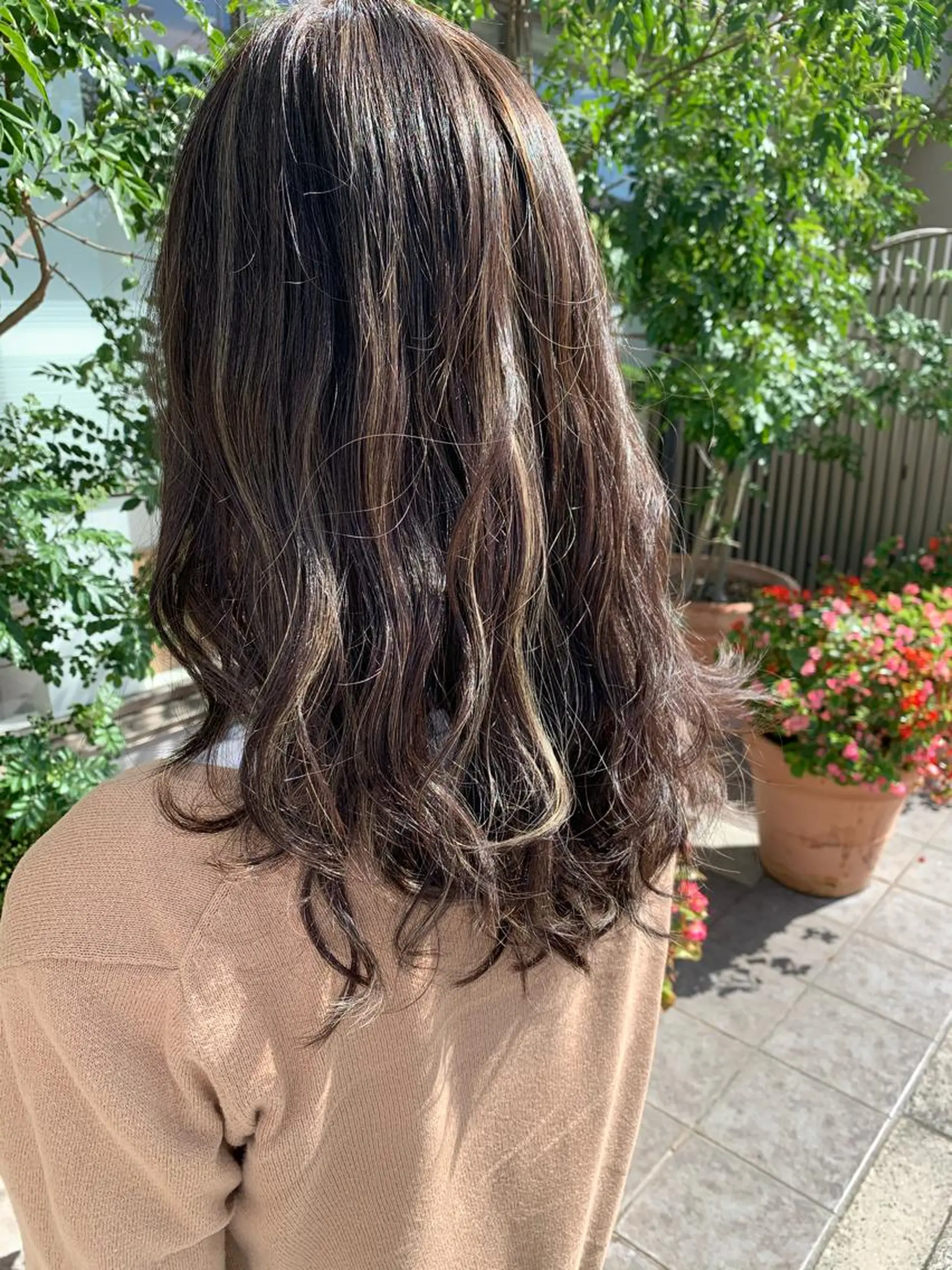 セミロング カラー カット ヘアカラー トリートメント 髪質改善美容室Lust所属・美容室Lust💚 嶋崎　鷹のヘアスタイル