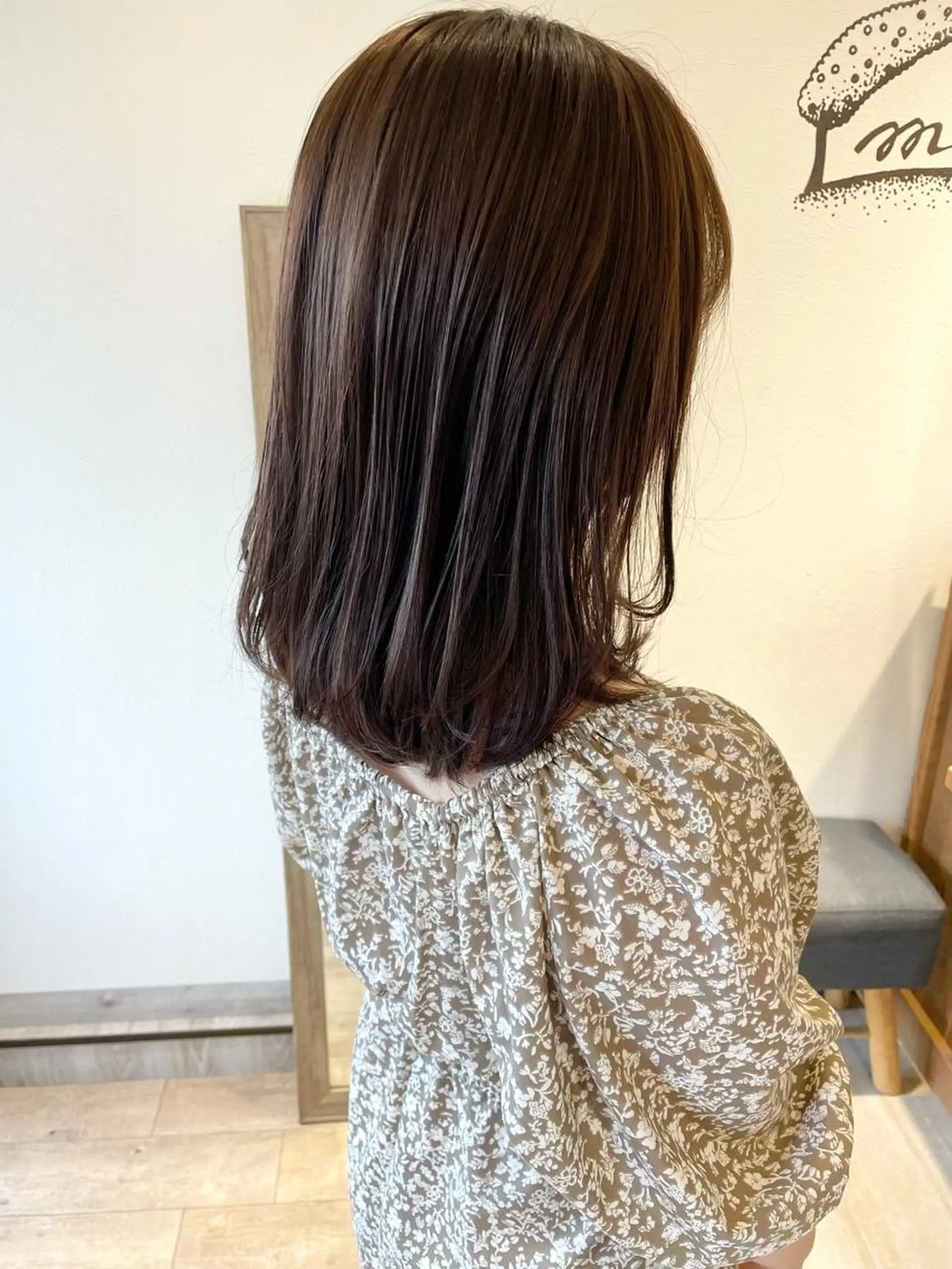 ミディアム カラー ミディアムレイヤー アディクシーカラー ベージュカラー ブリーチ ケアカラー 🩰オリーブ/ ベージュ松本咲花🩰のヘアスタイル