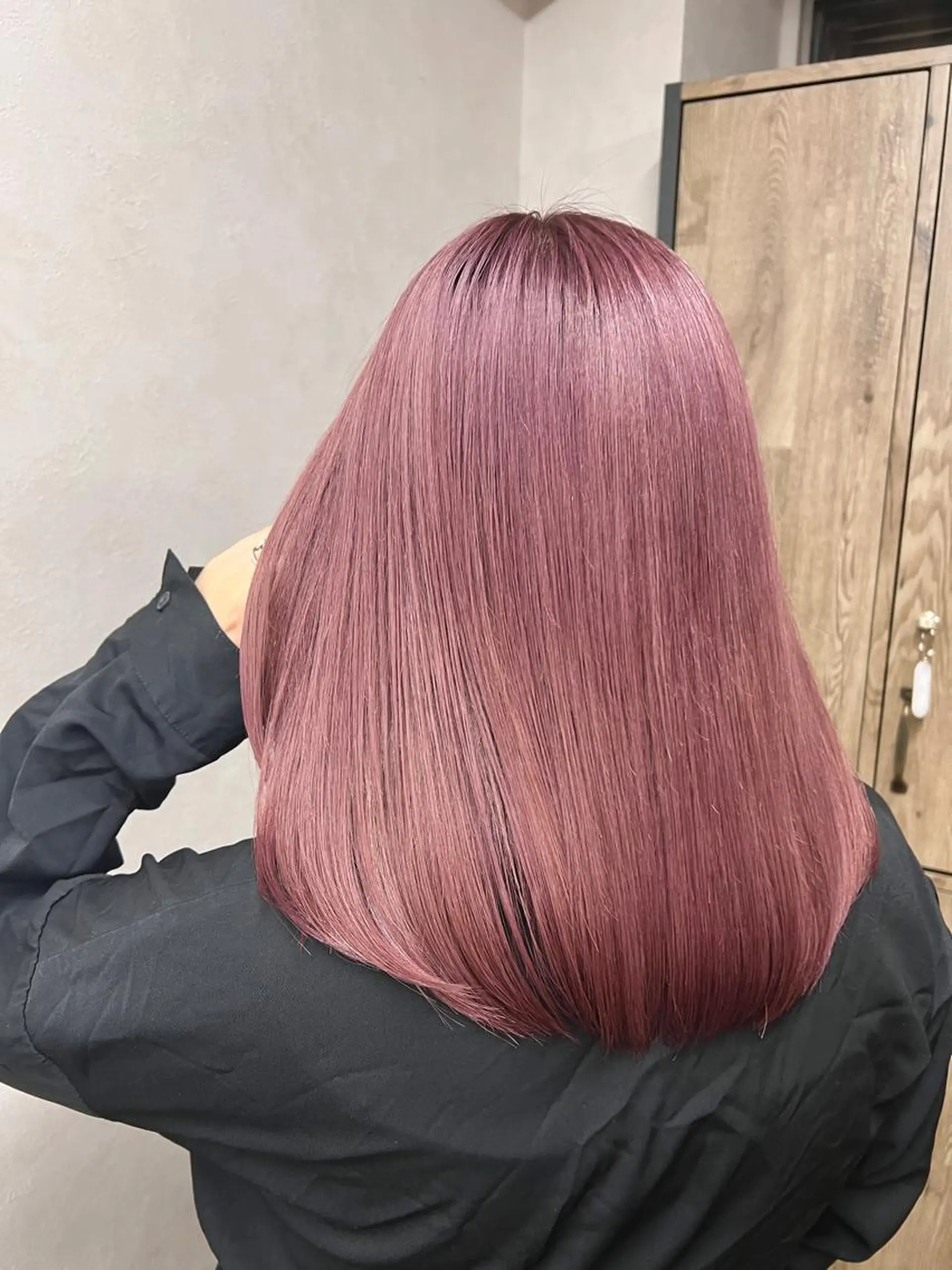 ミディアム カラー バレイヤージュ ブリーチ ケアブリーチ ダブルカラー イヤリングカラー カット ヘアカラー SALOWIN横浜suite店所属・🌷かわばた めい🌷のヘアスタイル