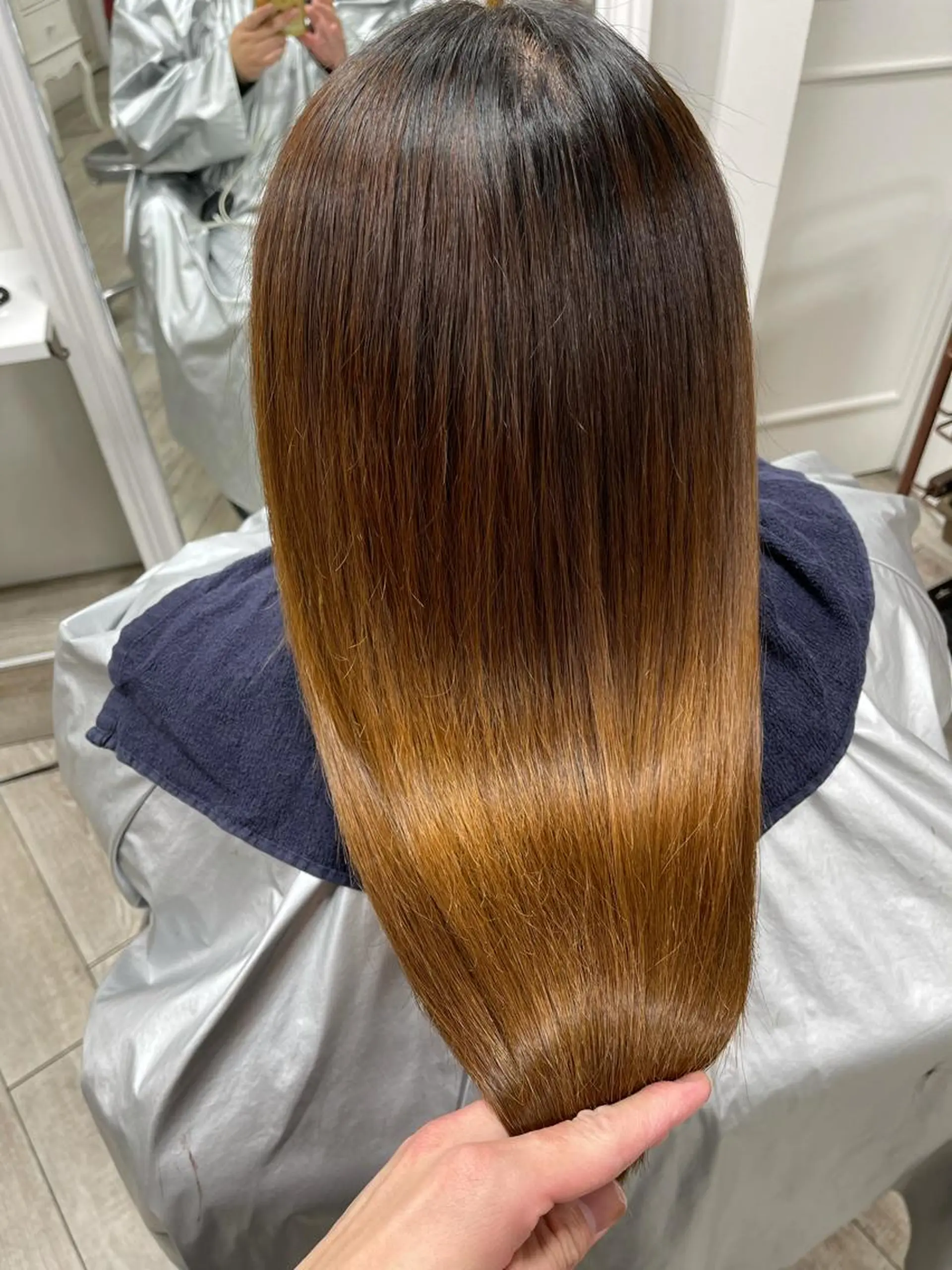 ミディアム 酸性ストレート カット 縮毛矯正 トリートメント 川崎 龍馬のヘアスタイル