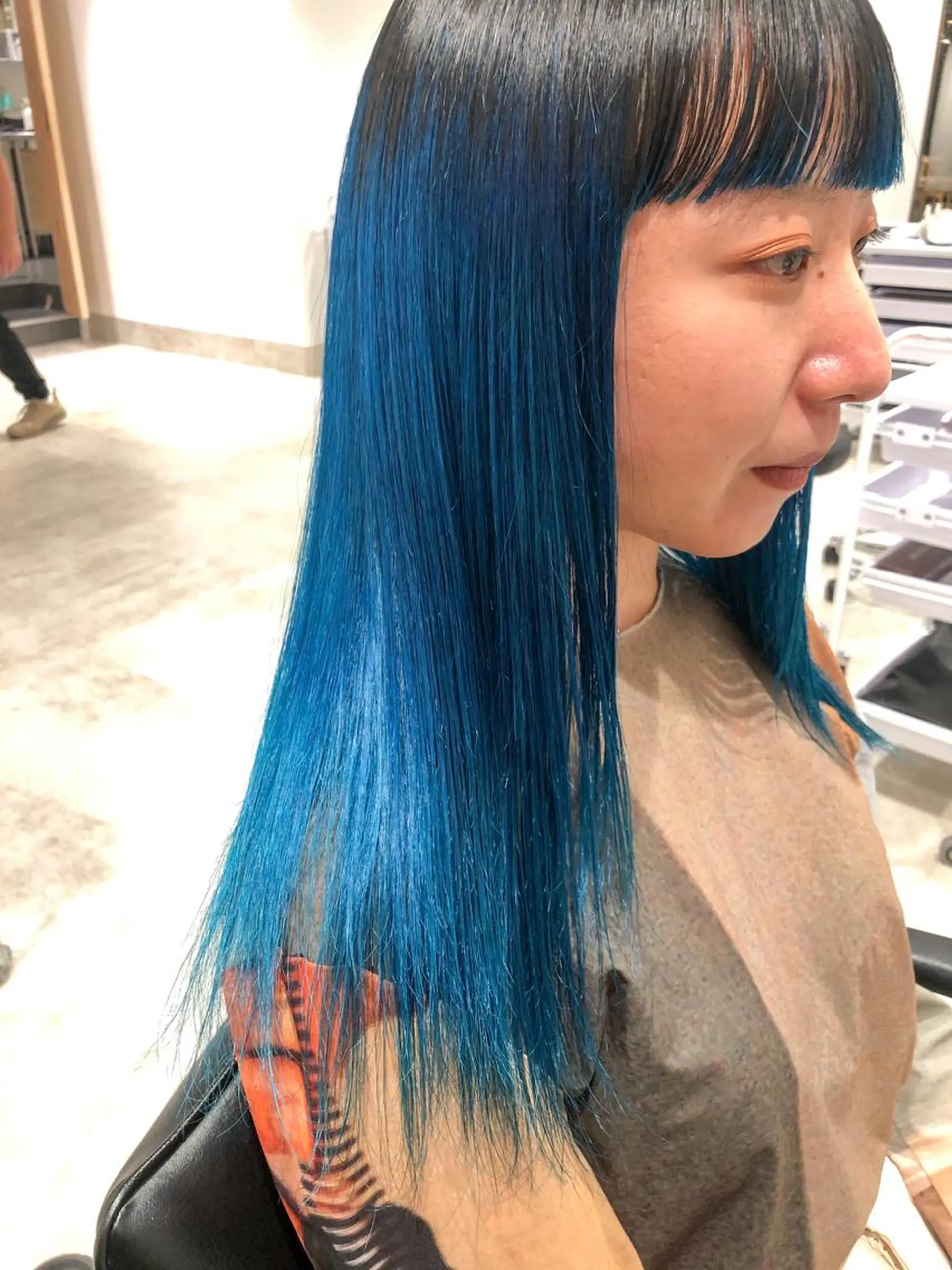 セミロング カラー ブルーカラー カット ヘアカラー トリートメント ヘアセット センスをお届けします 大谷将生INFPのヘアスタイル