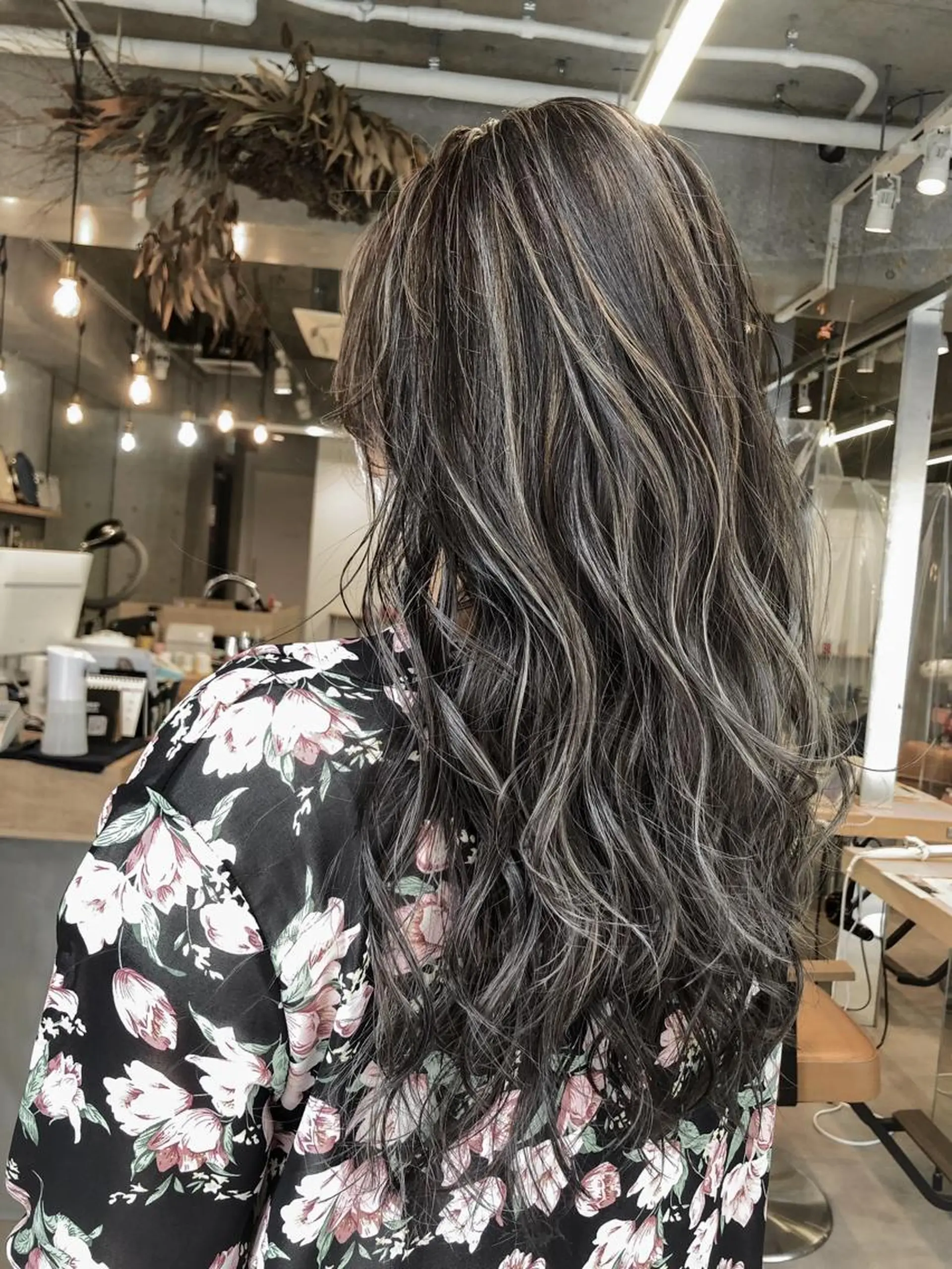 ロング 外国人風カラー ハイライト rii-🩰 トレンド韓国ヘアのヘアスタイル