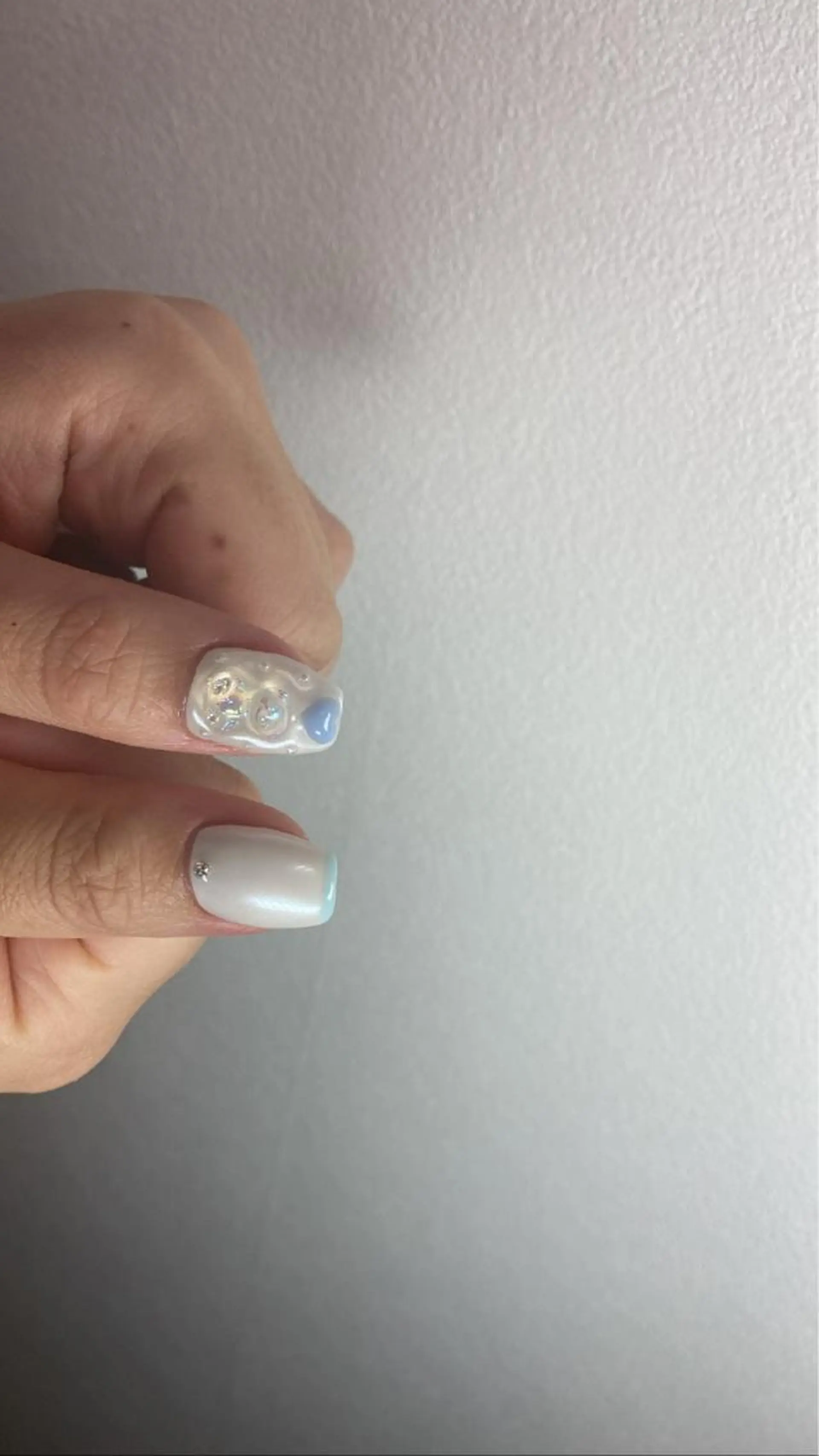 ネイル nailsalon　hue所属・小山 羽奈のネイルデザイン