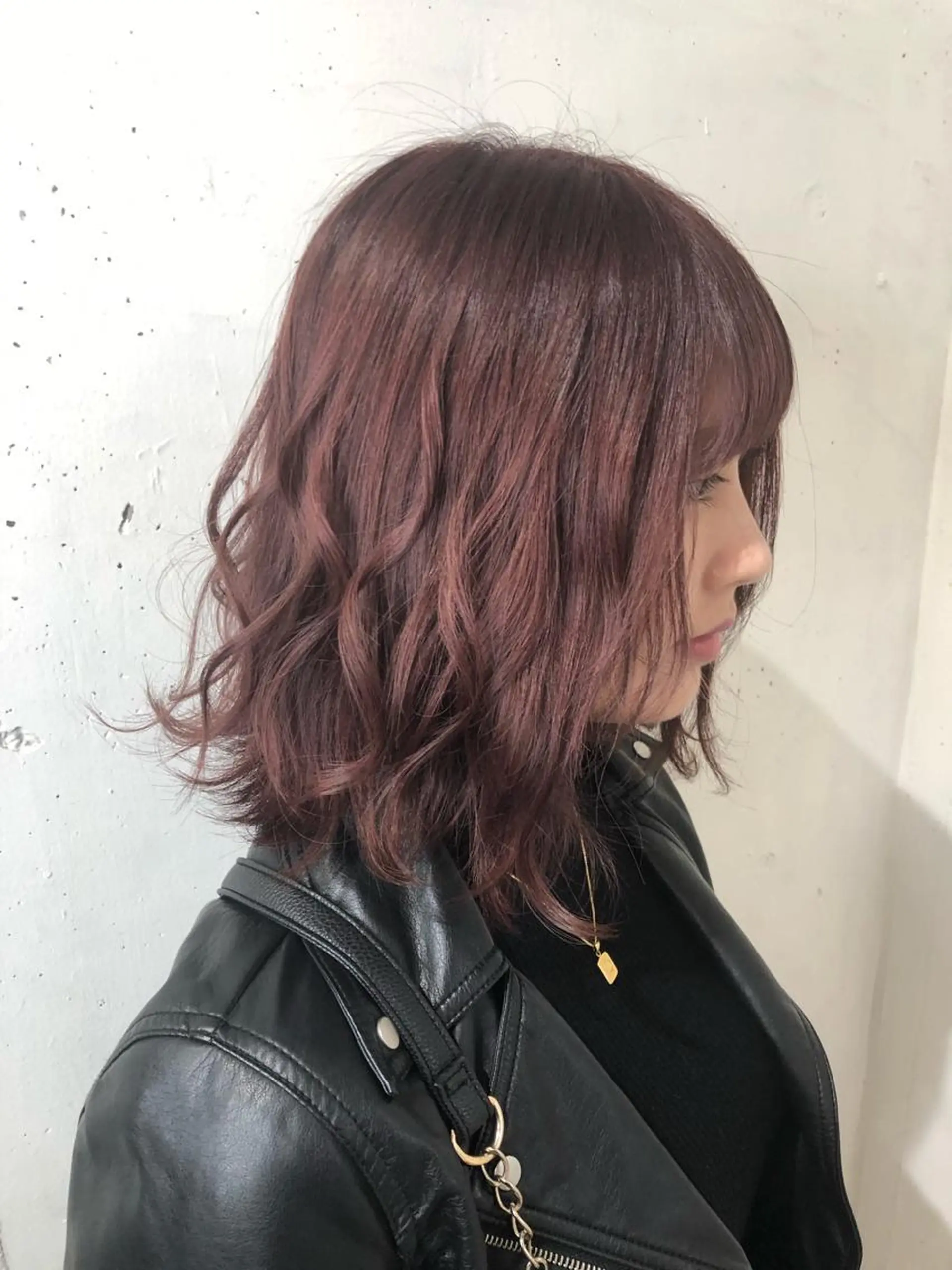 ミディアム カラー パーマ ヘアアレンジ 八巻 晴香のヘアスタイル