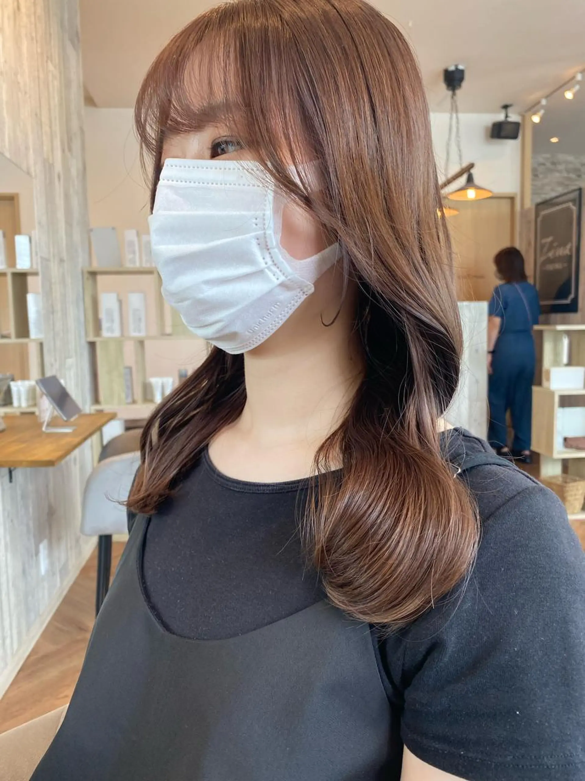 ミディアム カラー 韓国ヘア顔周りカット 艶髪ベージュtamaのヘアスタイル