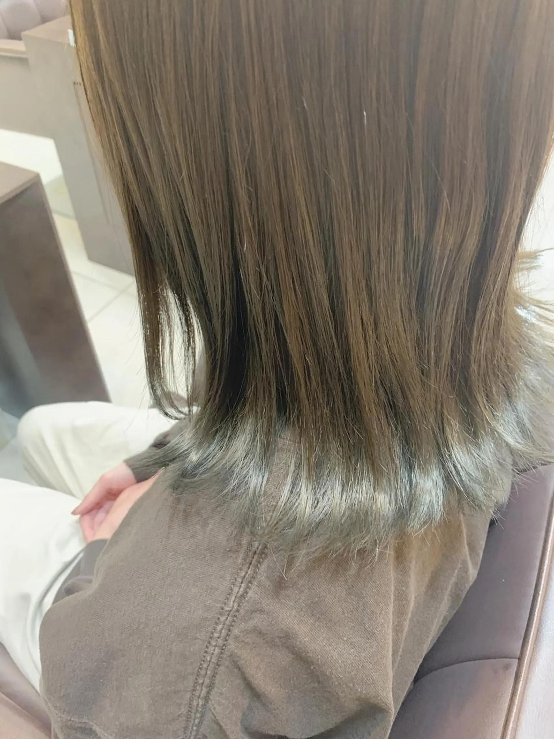 ミディアム カラー ブリーチ ボブ 外ハネヘア カット 草薙/メンズパーマ 稲葉のヘアスタイル