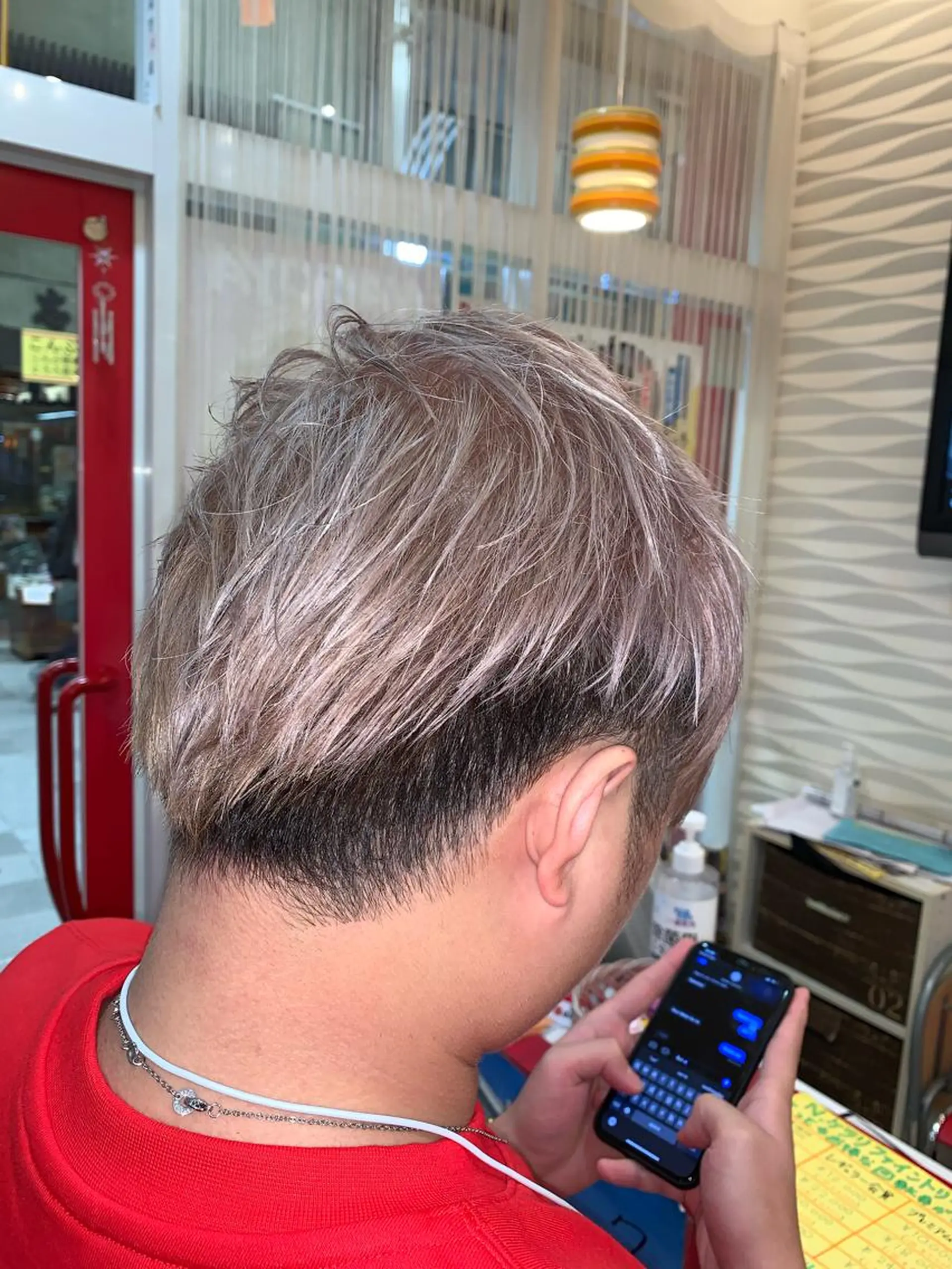 ショート カラー ヘアアレンジ メンズ カット ヘアカラー 今村公介 ブリーチ特化、派手髪のヘアスタイル