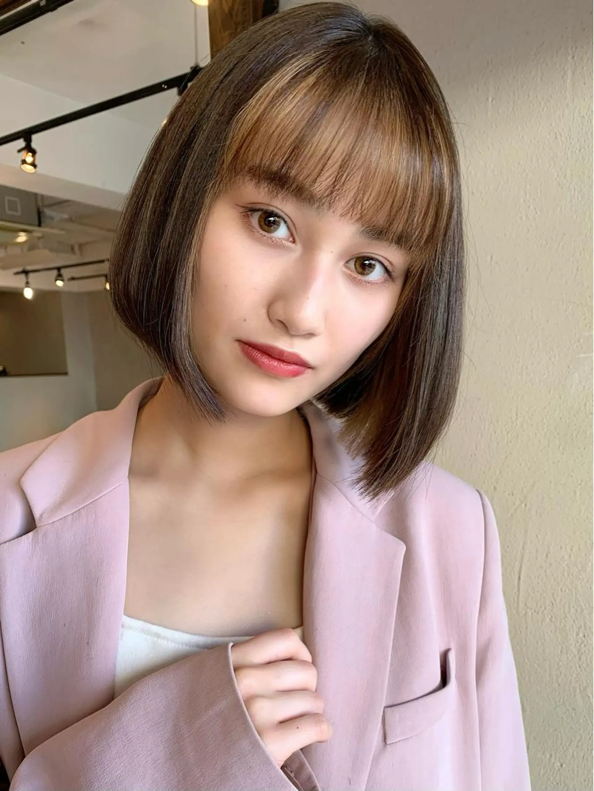 ショート カラー 透明感/オリーブ/ グレージュ/YUKAのヘアスタイル