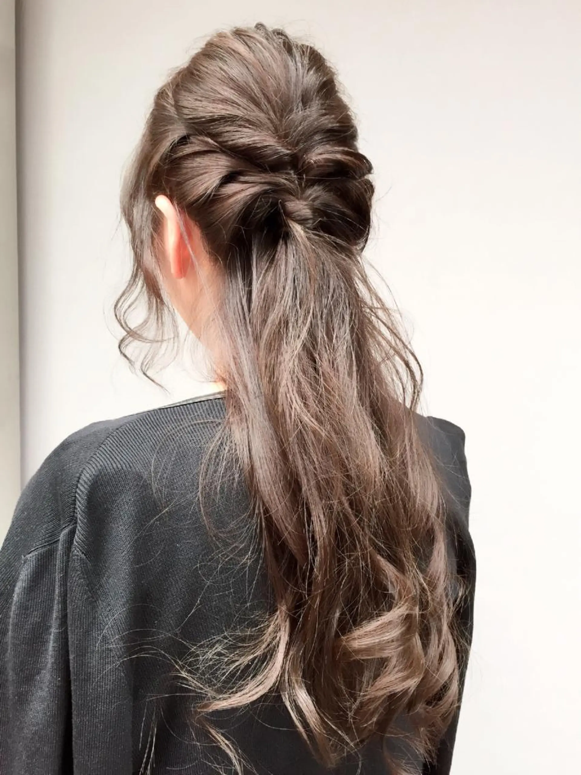 ヘアアレンジ 韓国ヘア✨グレージュ カラーasamiのヘアスタイル