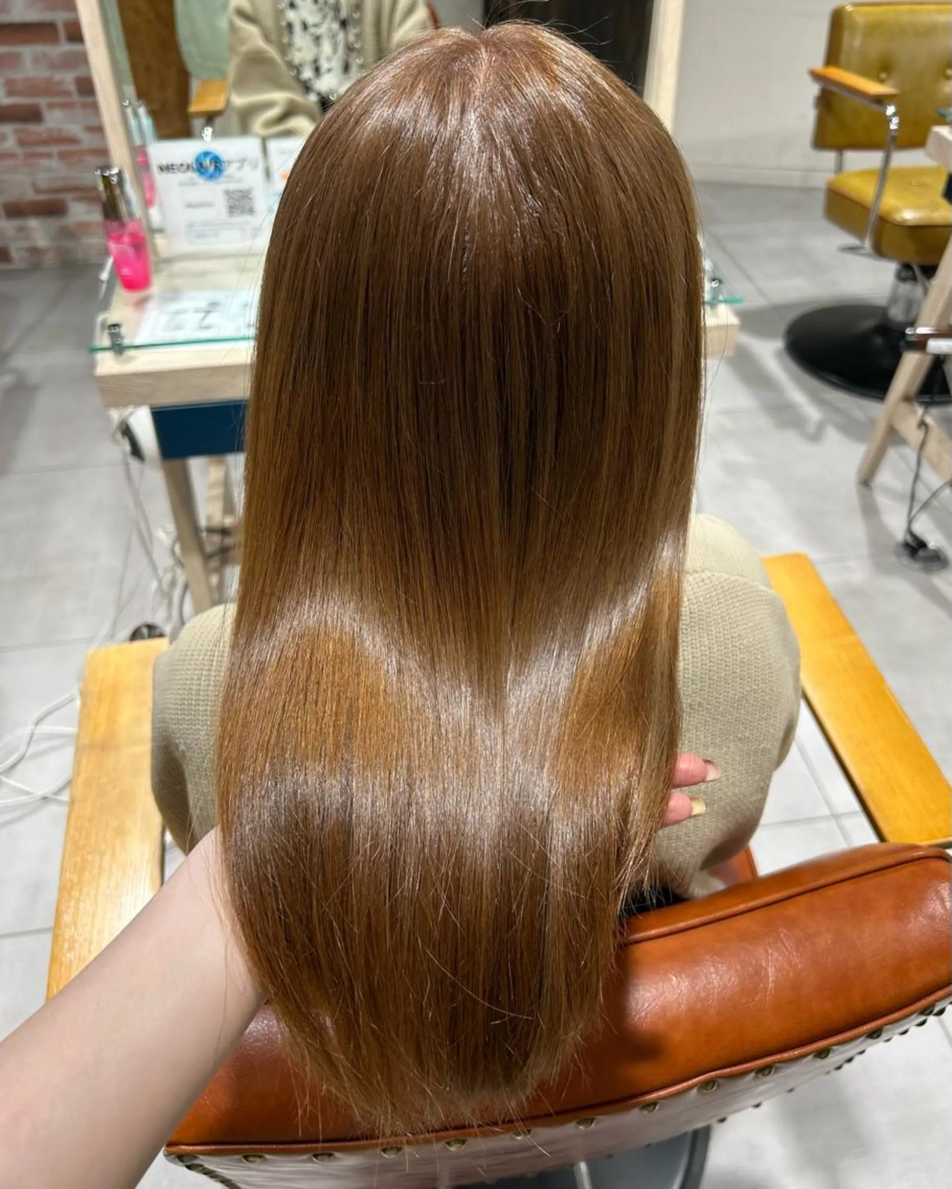 ミディアム カラー ベージュカラー ブリーチ トリートメント 関口 桃花🌷 暖色カラーのヘアスタイル