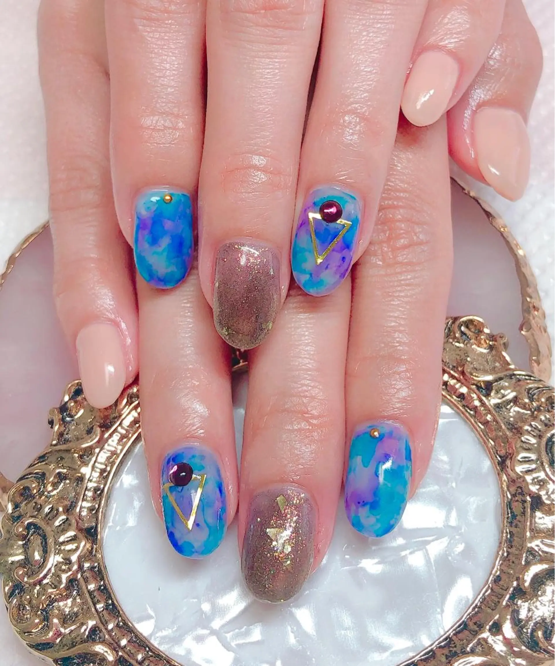 ネイル アートネイル CROWN プライベートサロンのネイルデザイン