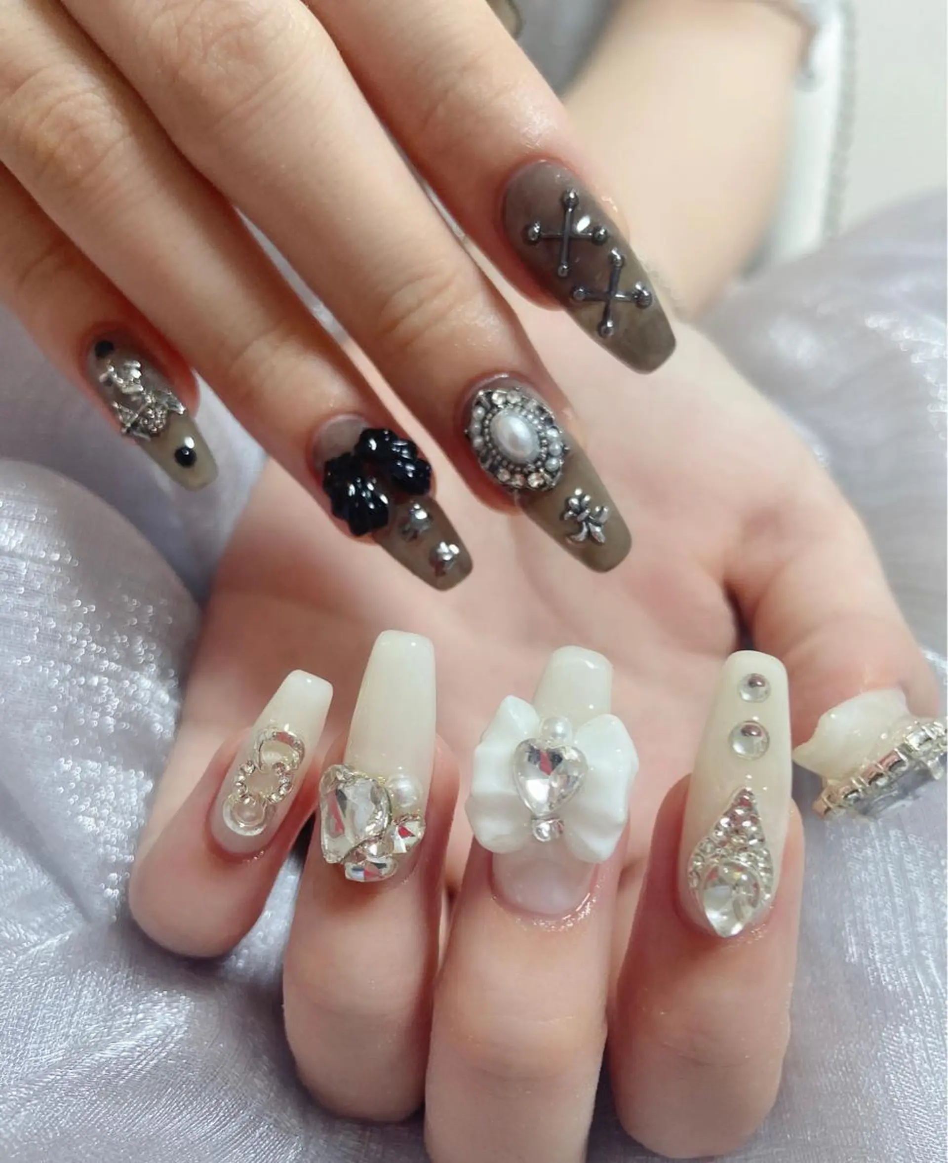 ネイル ハンドネイル ＆ME アンドミーのネイルデザイン