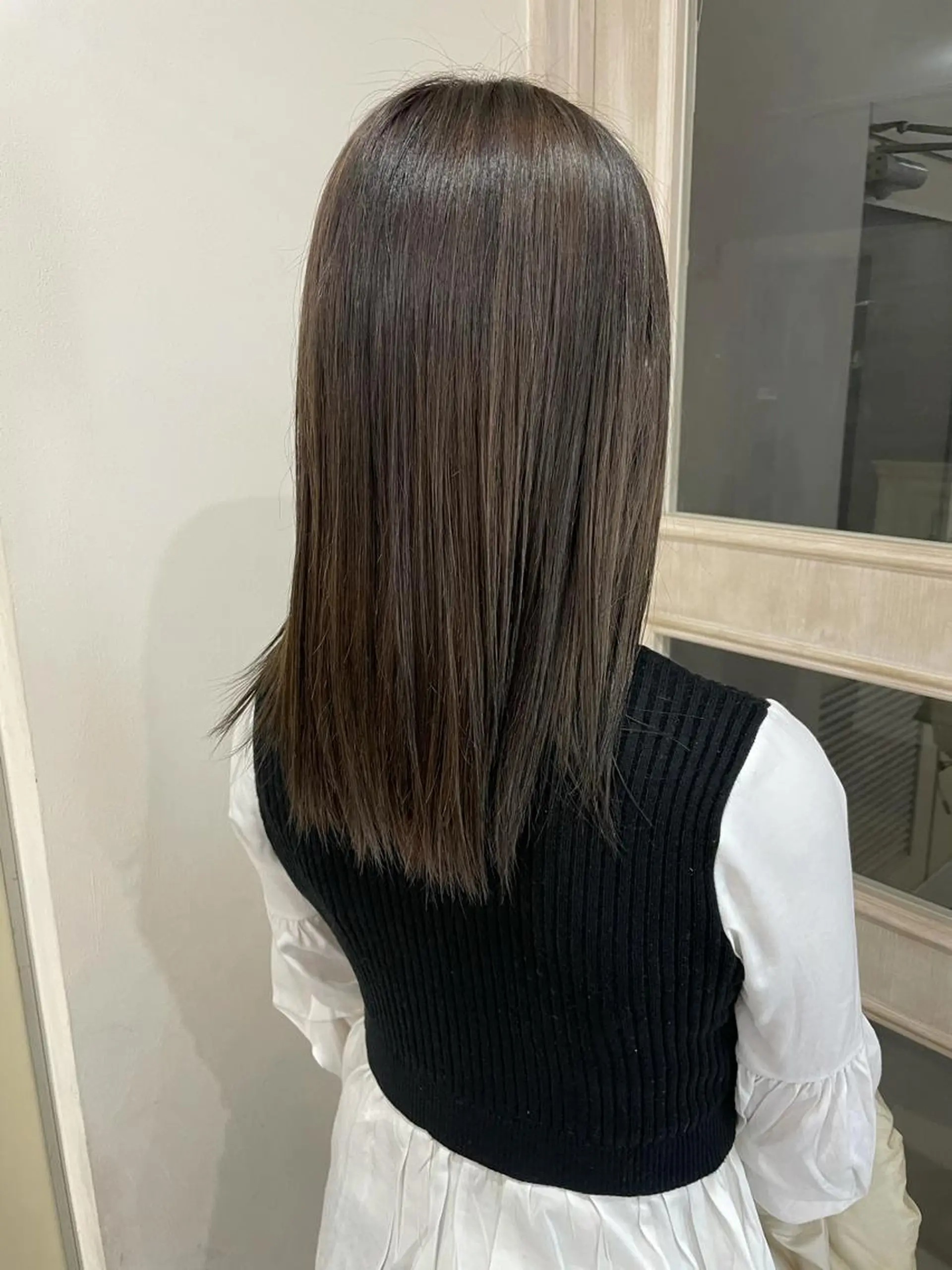 ロング カラー akane .のヘアスタイル