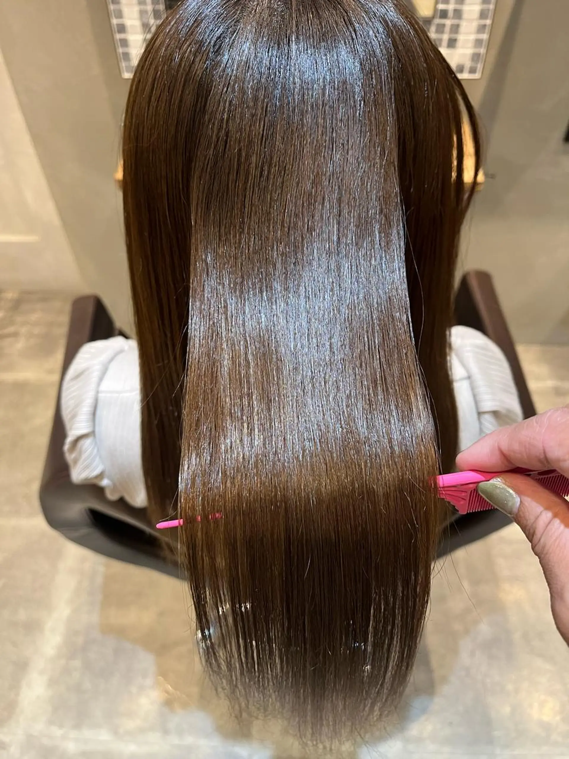 セミロング 【Hwyl】ヒュイル八王子【髪質改善】所属・✨髪質改善✨艶髪✨ MARIのヘアスタイル