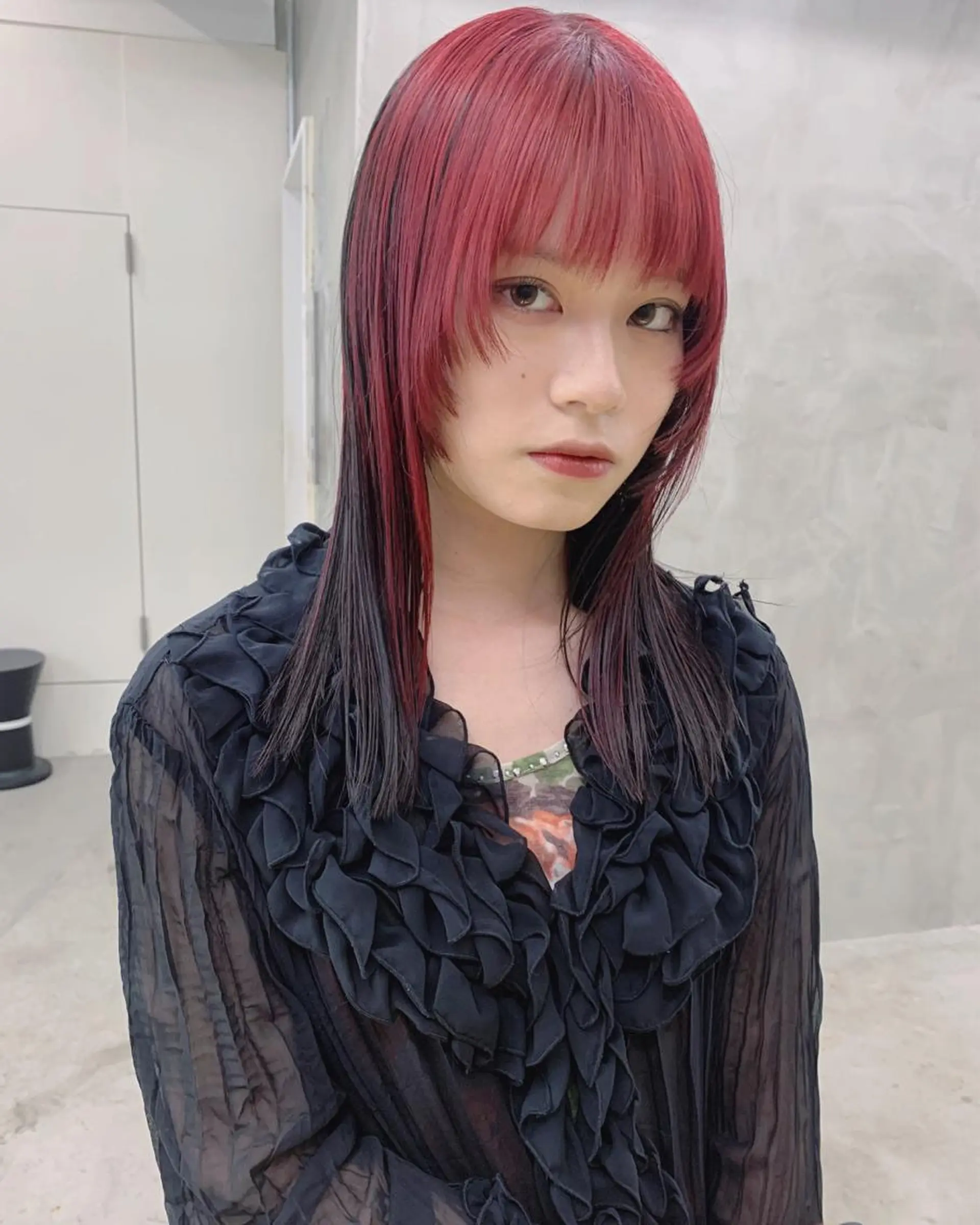 セミロング カラー カット ブームボックス所属・🐝ハイトーンカラー hachi🐝のヘアスタイル