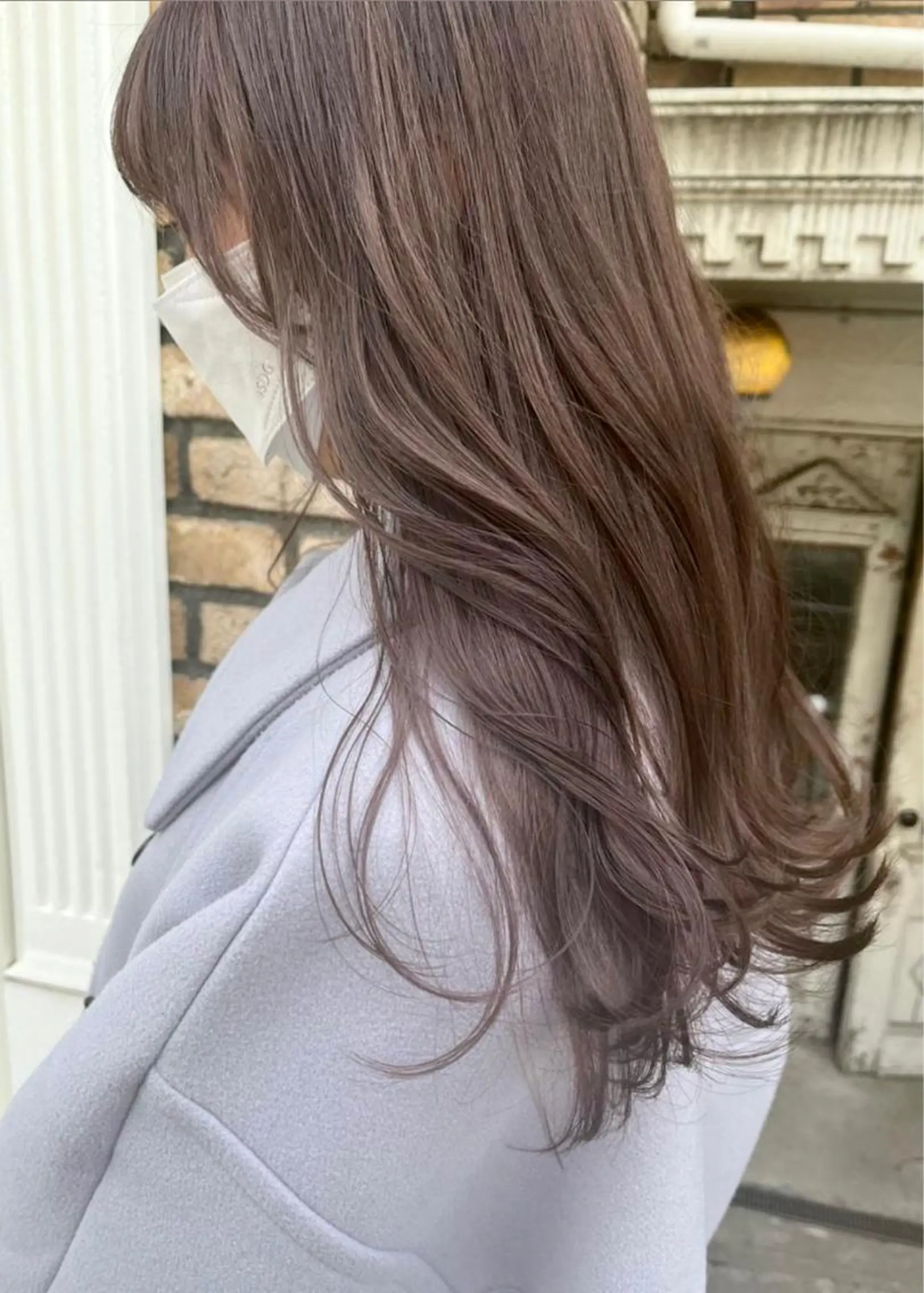 ロング カラー ヘアアレンジ ベージュカラー ブリーチ グレージュ ラベンダーカラー ラベンダーベージュ カット ヘアカラー トリートメント レイヤー/グレージュ 🤍奥開梨恵のヘアスタイル