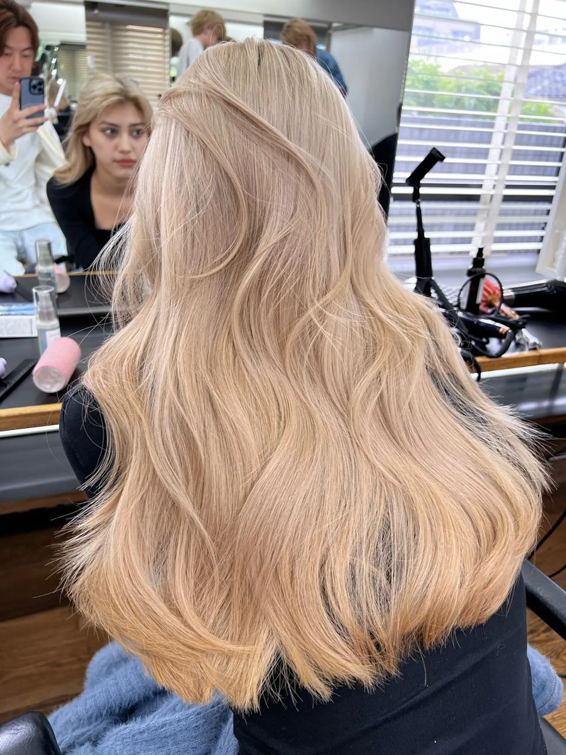 ロング ケアカラー 髪質改善 韓国風ヘア レイヤーカット ロング 🇨🇳ワンホンヘア 下田鉄也のヘアスタイル