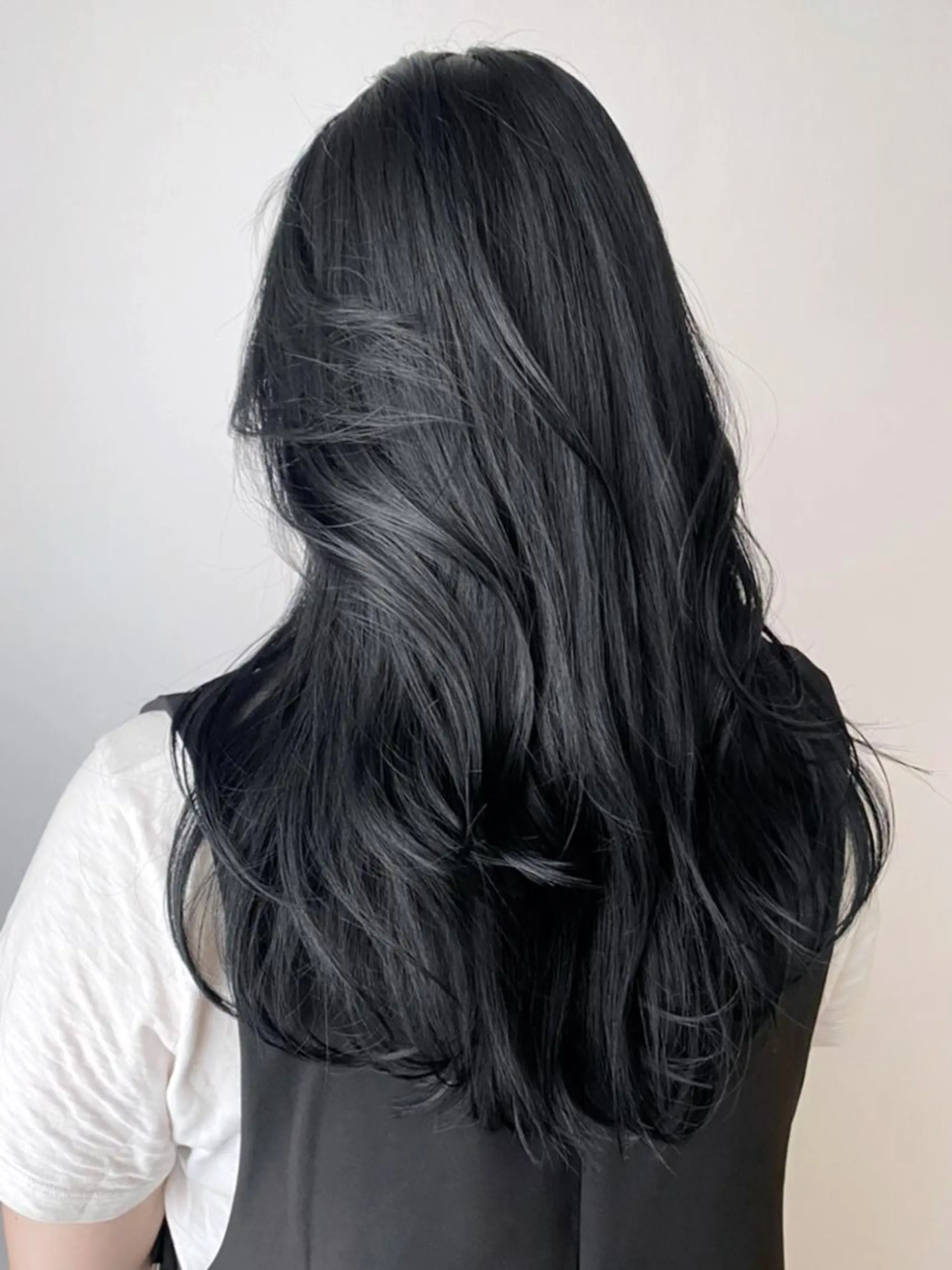 セミロング ヘアアレンジ パーマ カラー 黒髪 ブルーカラー ブルーブラック レイヤーカット カット ITbyALBUM 松戸のヘアスタイル