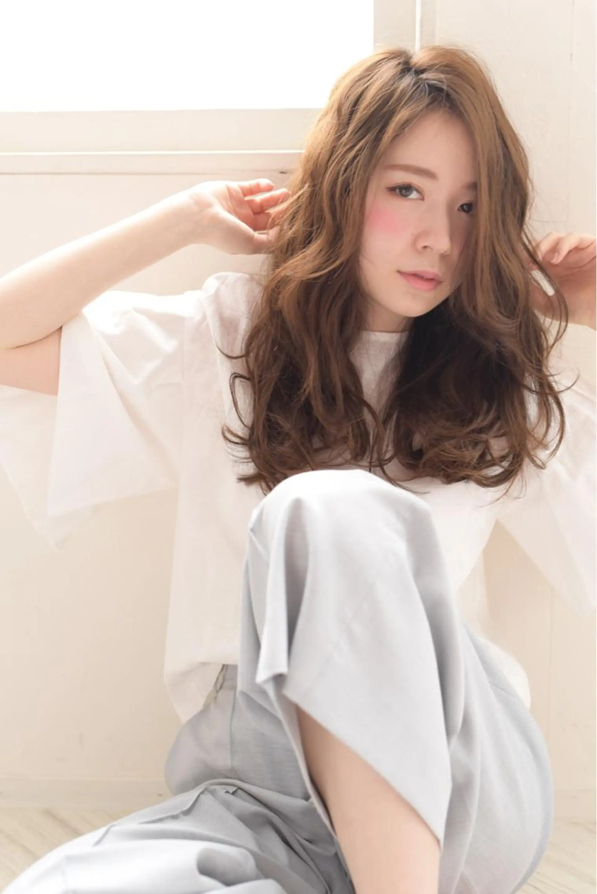 ロング 顔周りカット 小顔カット トリートメント 🎊ルービック 京橋店💛のヘアスタイル