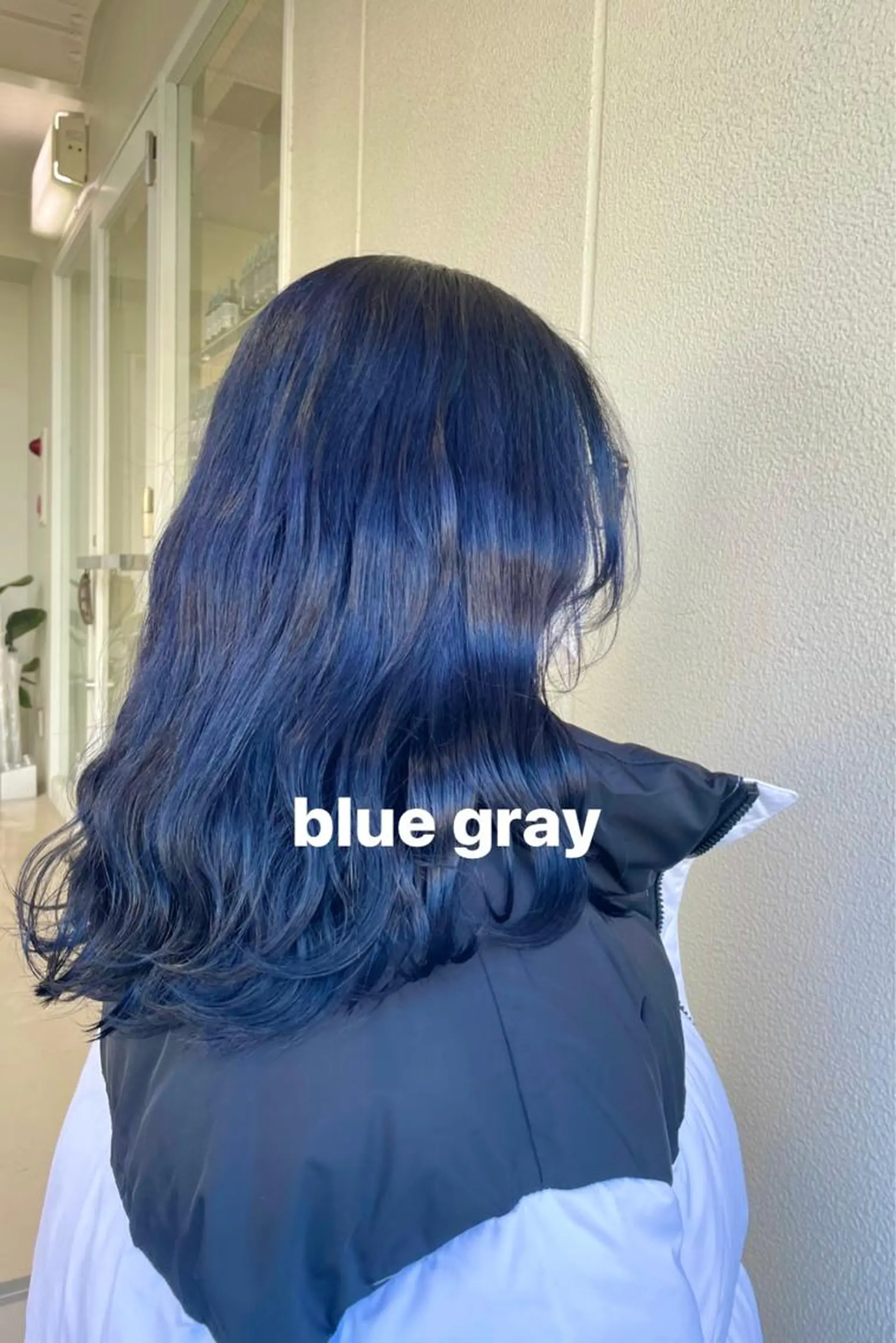 セミロング カラー miko🪽地毛風/ ハイトーン/レイヤーのヘアスタイル