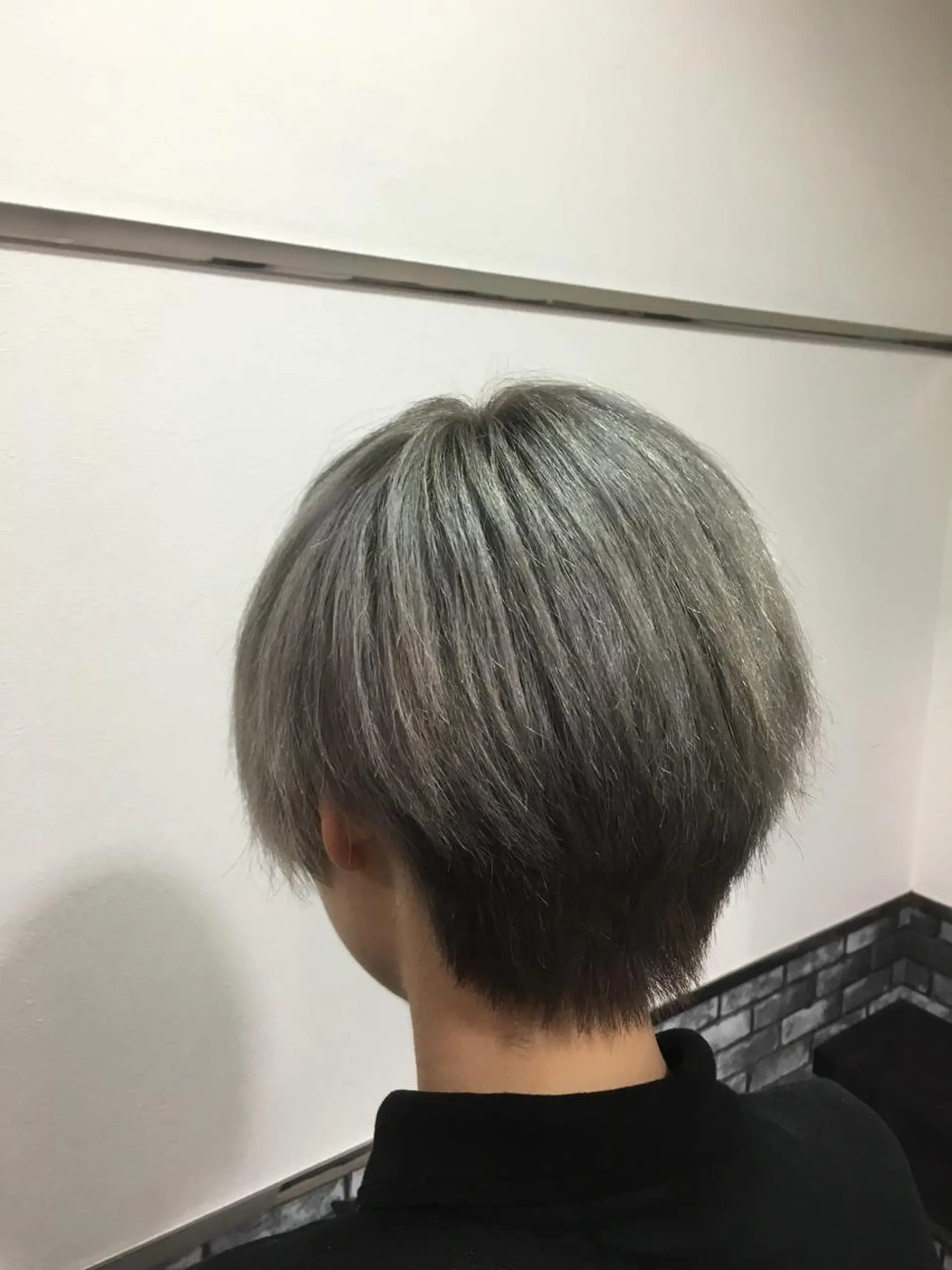 ショート カラー liange.祖師谷大蔵店所属・岡部 裕真のヘアスタイル