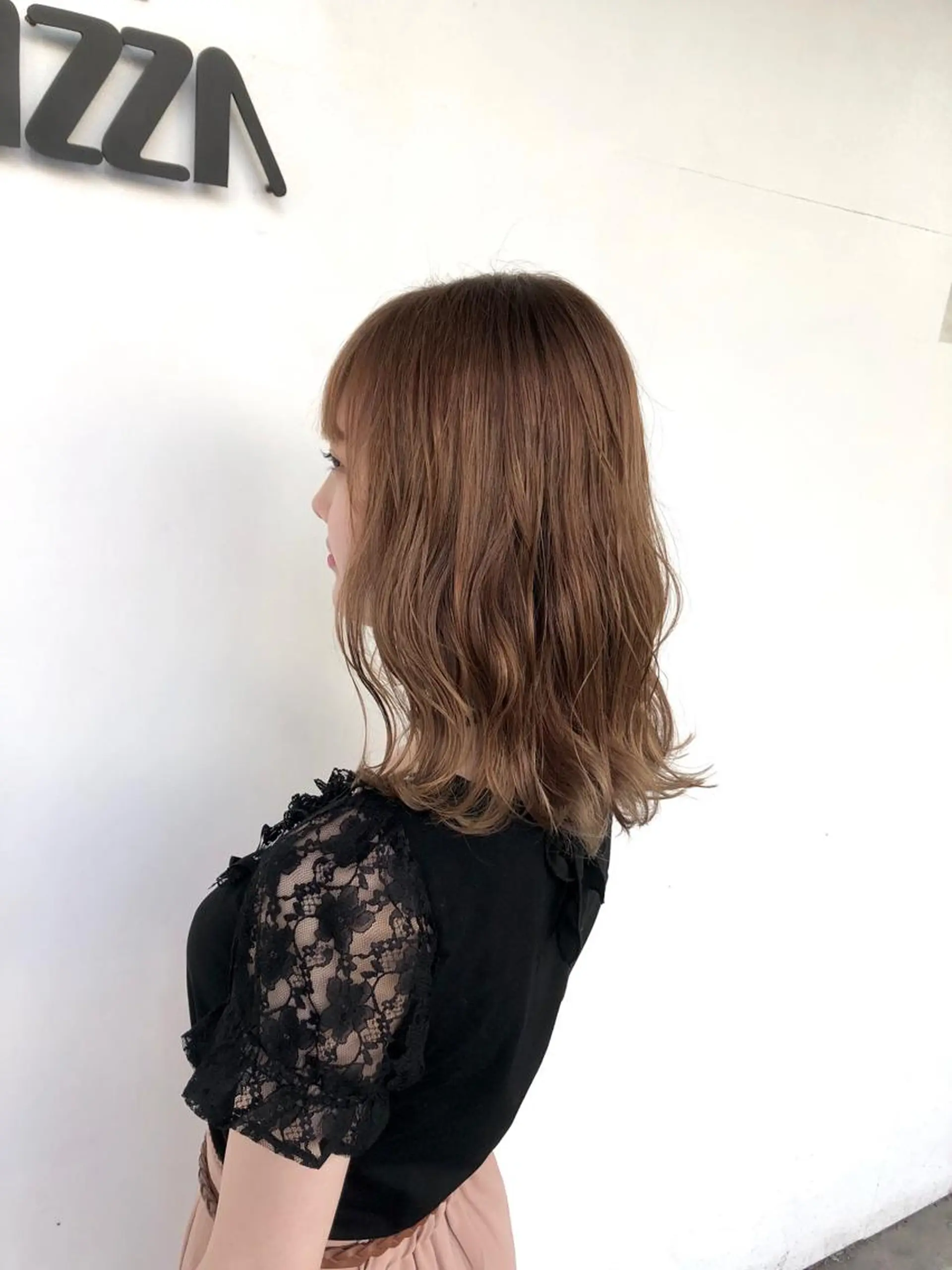 ミディアム カラー ベージュカラー ミルクティーベージュ シェアサロン　シエナ所属・東條 克義のヘアスタイル