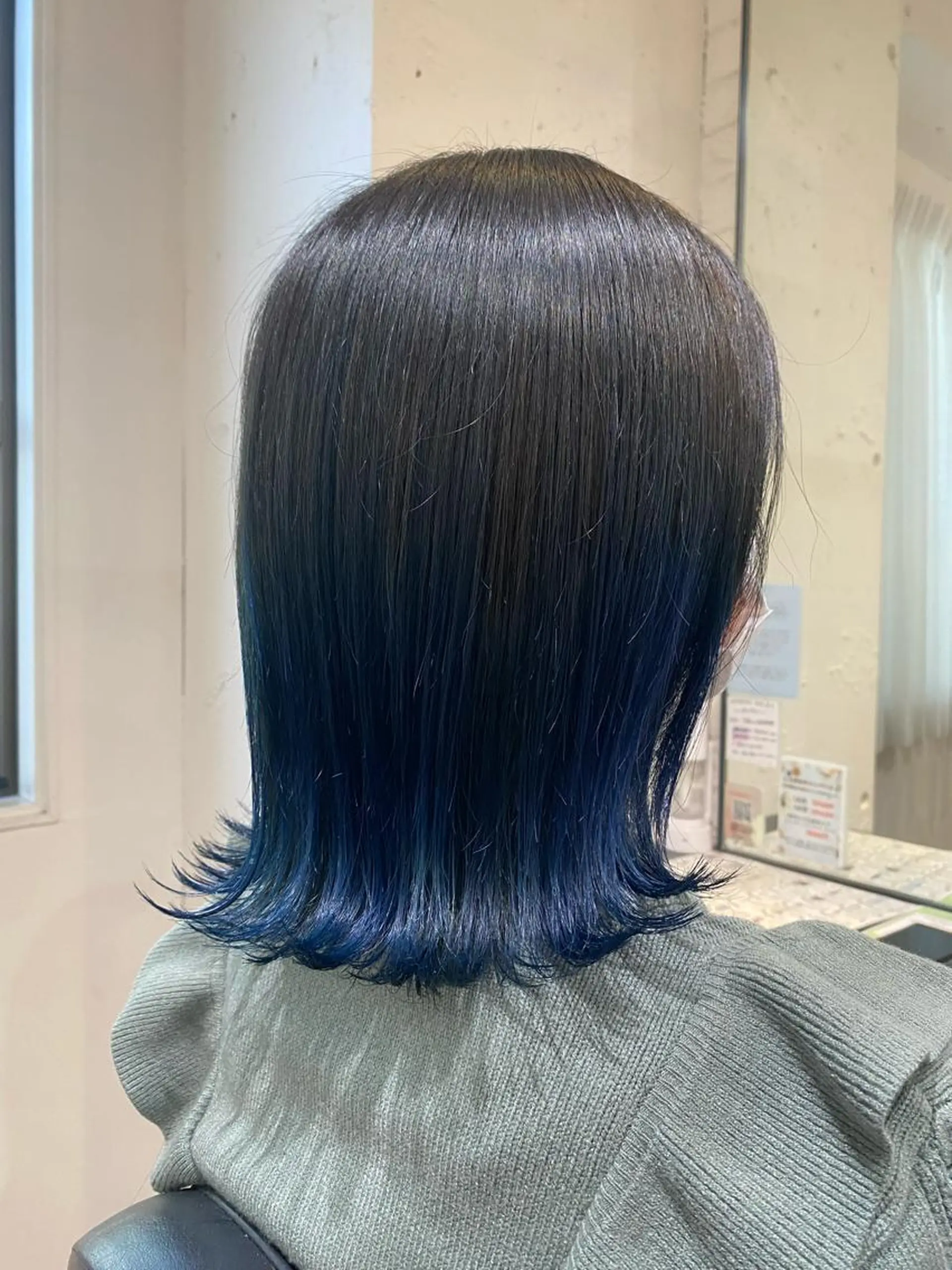 ミディアム カラー カット ヘアカラー トリートメント 梅田ハイトーン チダ ヒナノのヘアスタイル