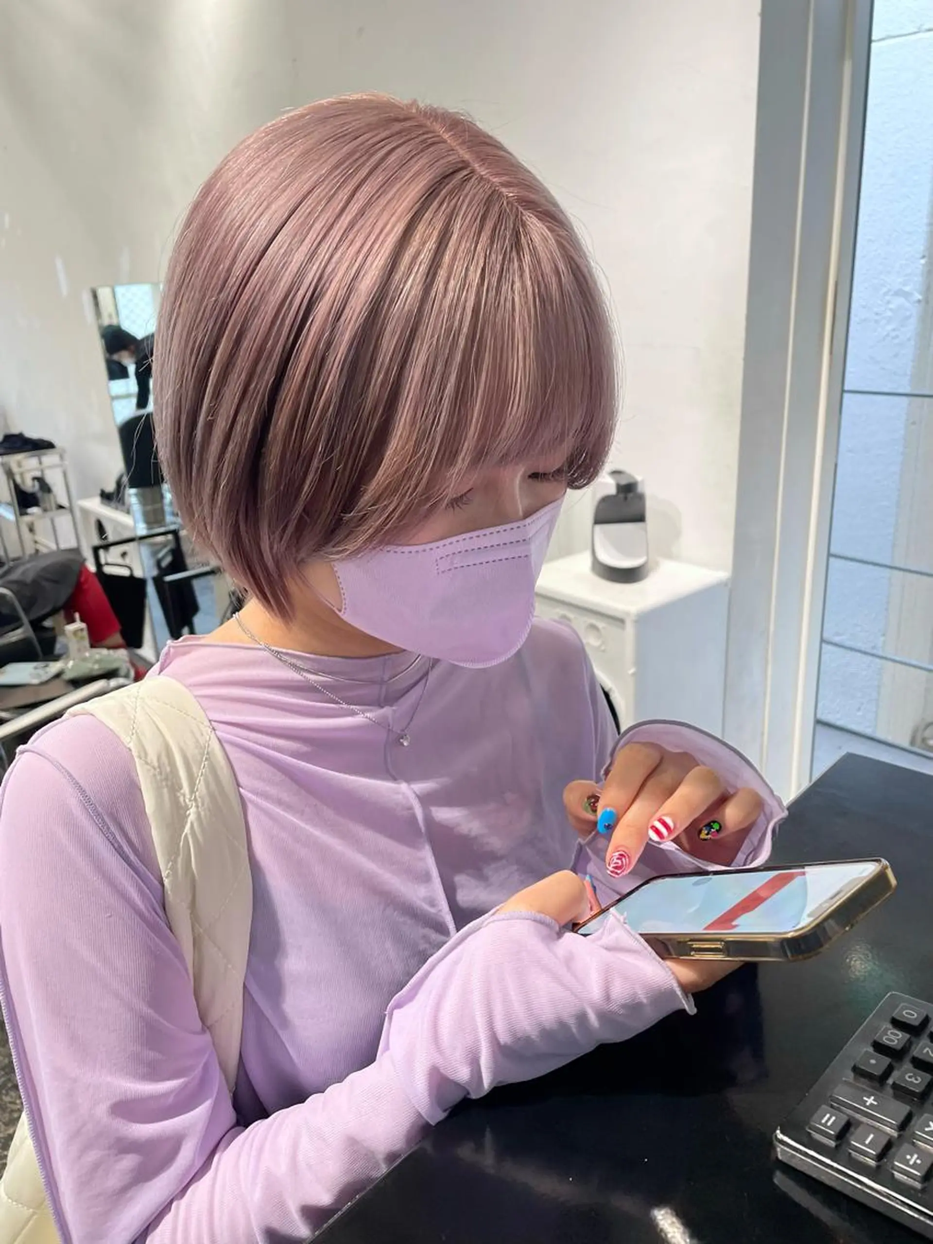 ショート カラー パーマ ヘアアレンジ メンズ キッズ ネイル マツエク・マツパ アイブロウ メンズブリーチ ブリーチ ラベンダーカラー カット ヘアカラー トリートメント 艶ハイトーン/ヘア アレンジAYAKAのヘアスタイル