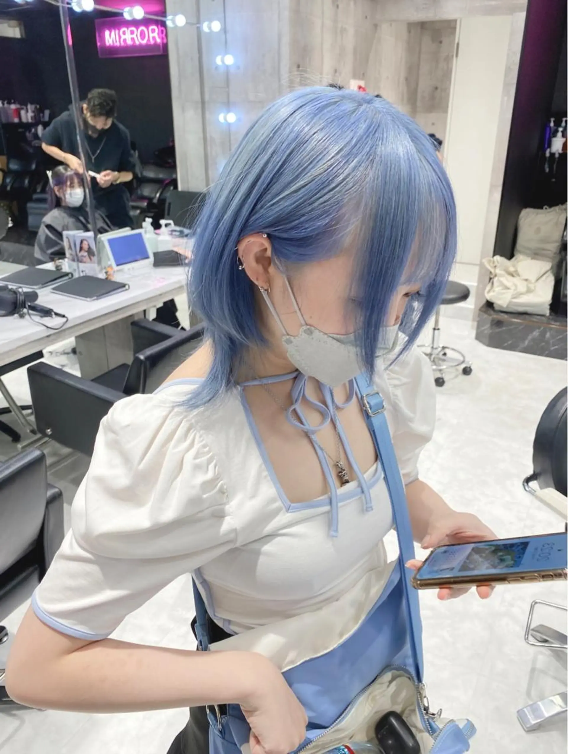 ミディアム カラー パーマ ヘアアレンジ メンズ キッズ ネイル マツエク・マツパ アイブロウ メンズバレイヤージュ メンズブリーチ メンズハイライト メンズハイトーン メンズインナーカラー カット ヘアカラー トリートメント ✨艶ハイトーン/ 💗モモ໒꒱のヘアスタイル