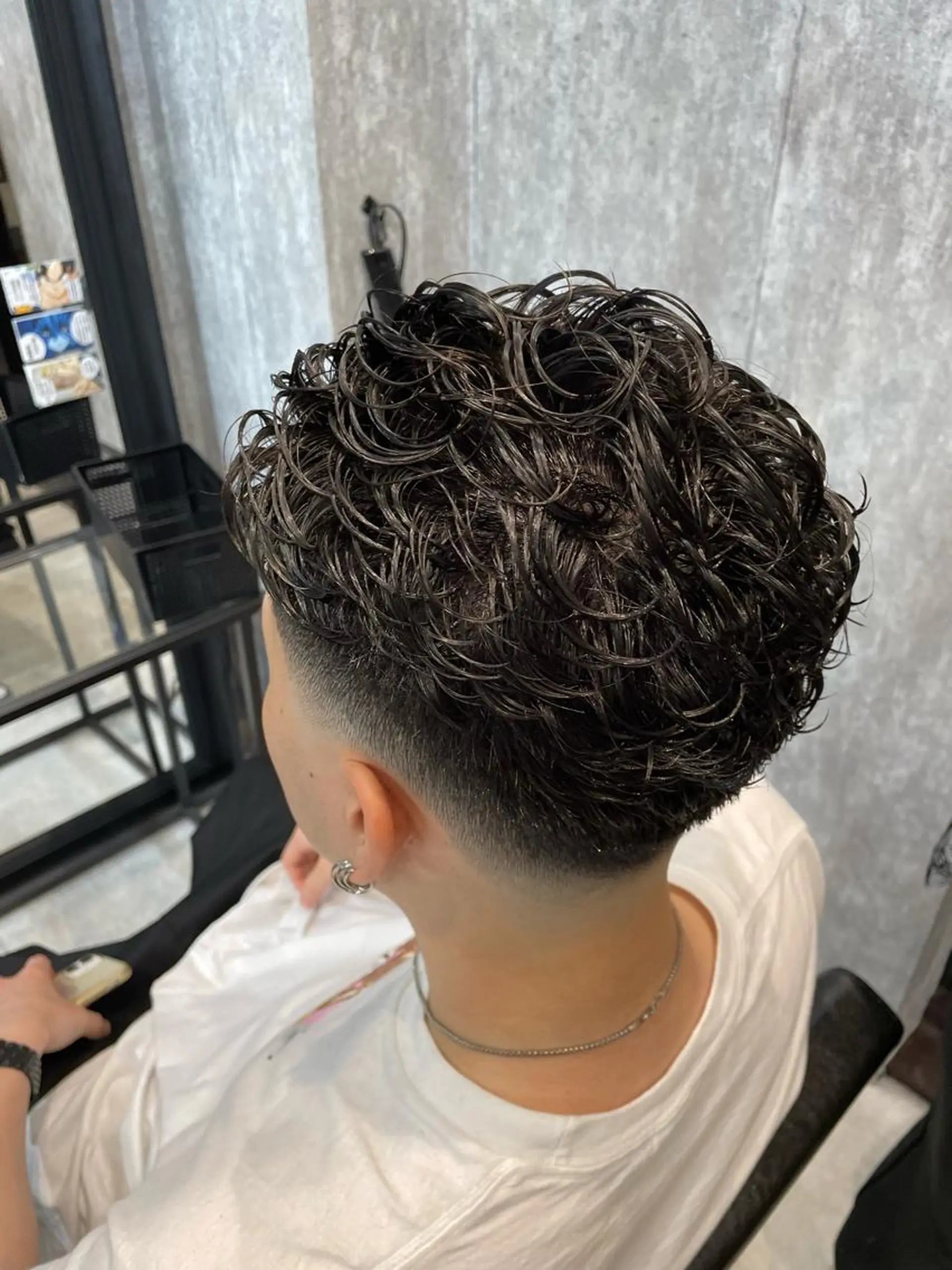 ショート カラー パーマ メンズ メンズパーマ 🔥メンズ超特化🔥 青木海斗のヘアスタイル