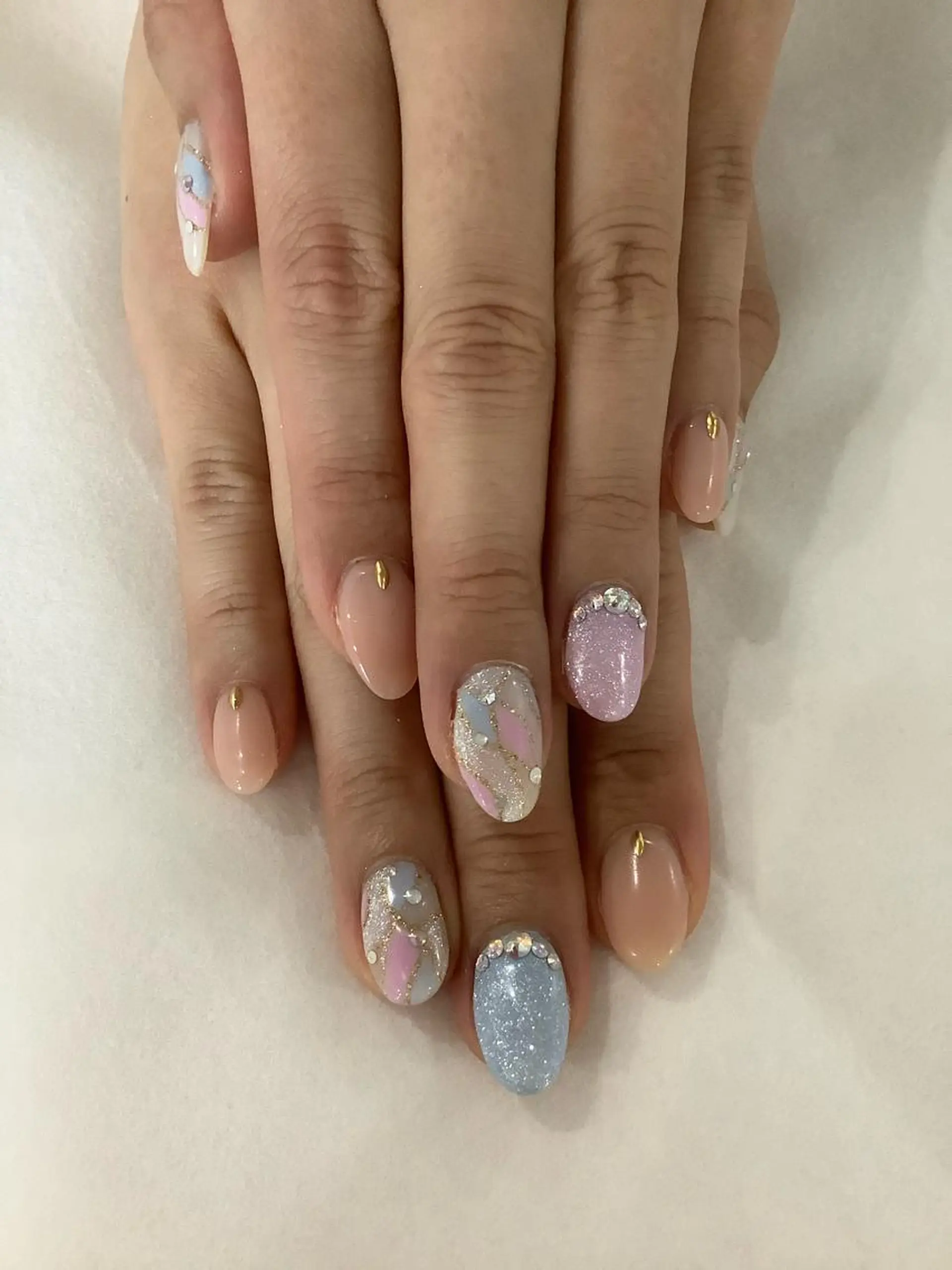 ネイル ハンドネイル 💎🐰 saki. m 🐰💎のネイルデザイン