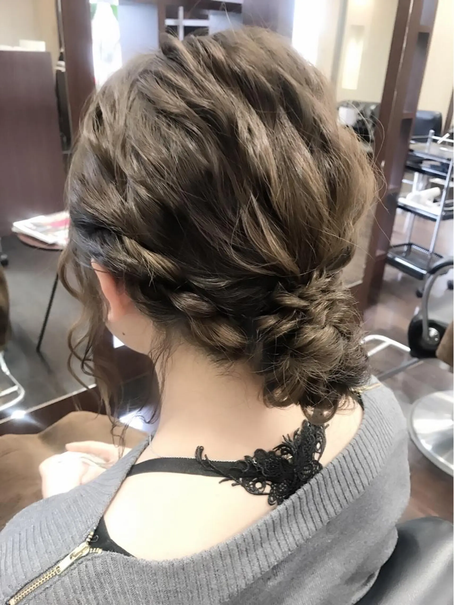 セミロング ロング ヘアアレンジ 三つ編み 沢田 瞳のヘアスタイル