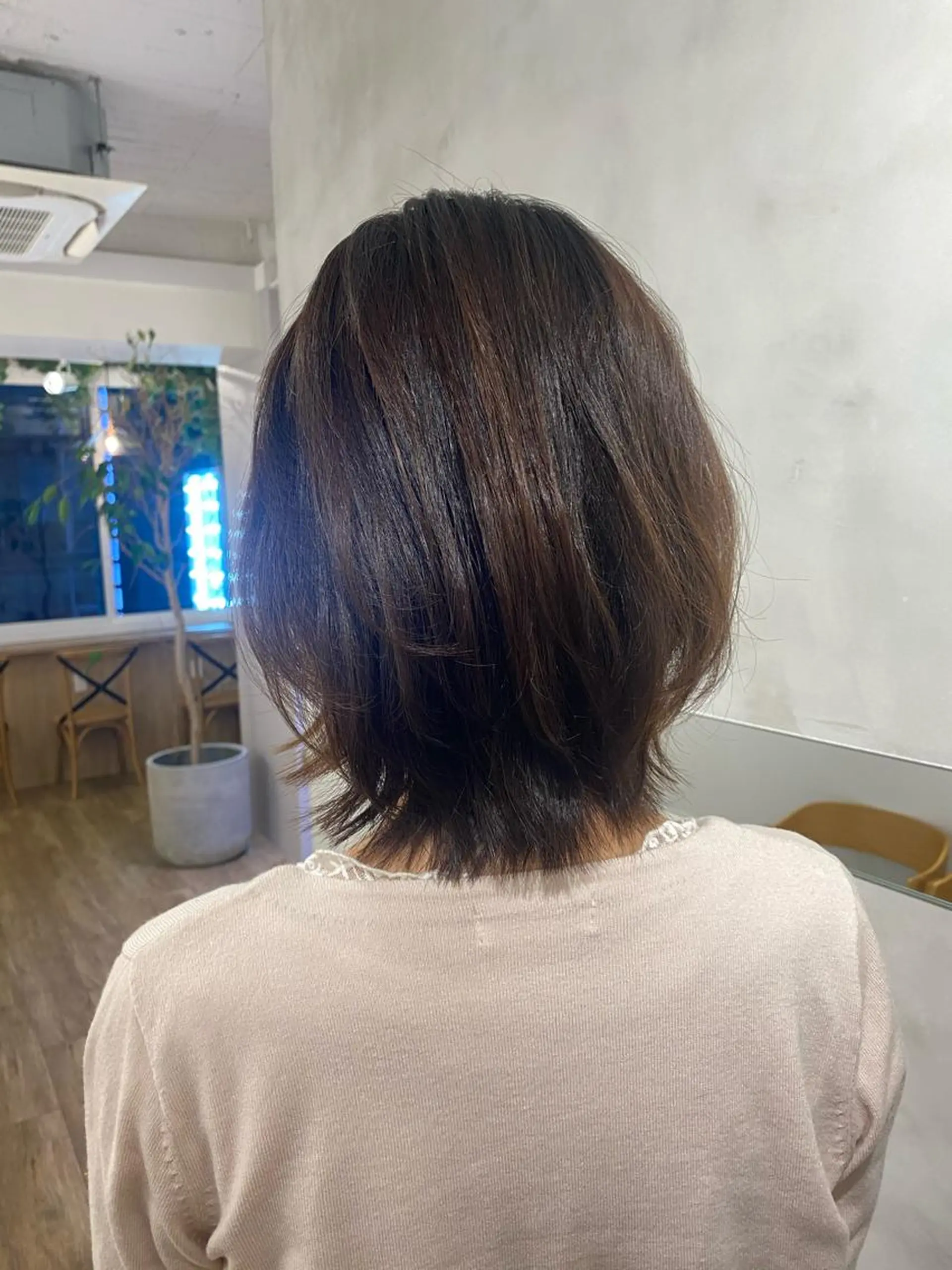 ショート ボブ レイヤーカット 縮毛矯正 カット 縮毛矯正 トリートメント 🌟ショート/シ ョートボブ/岡田🌟のヘアスタイル