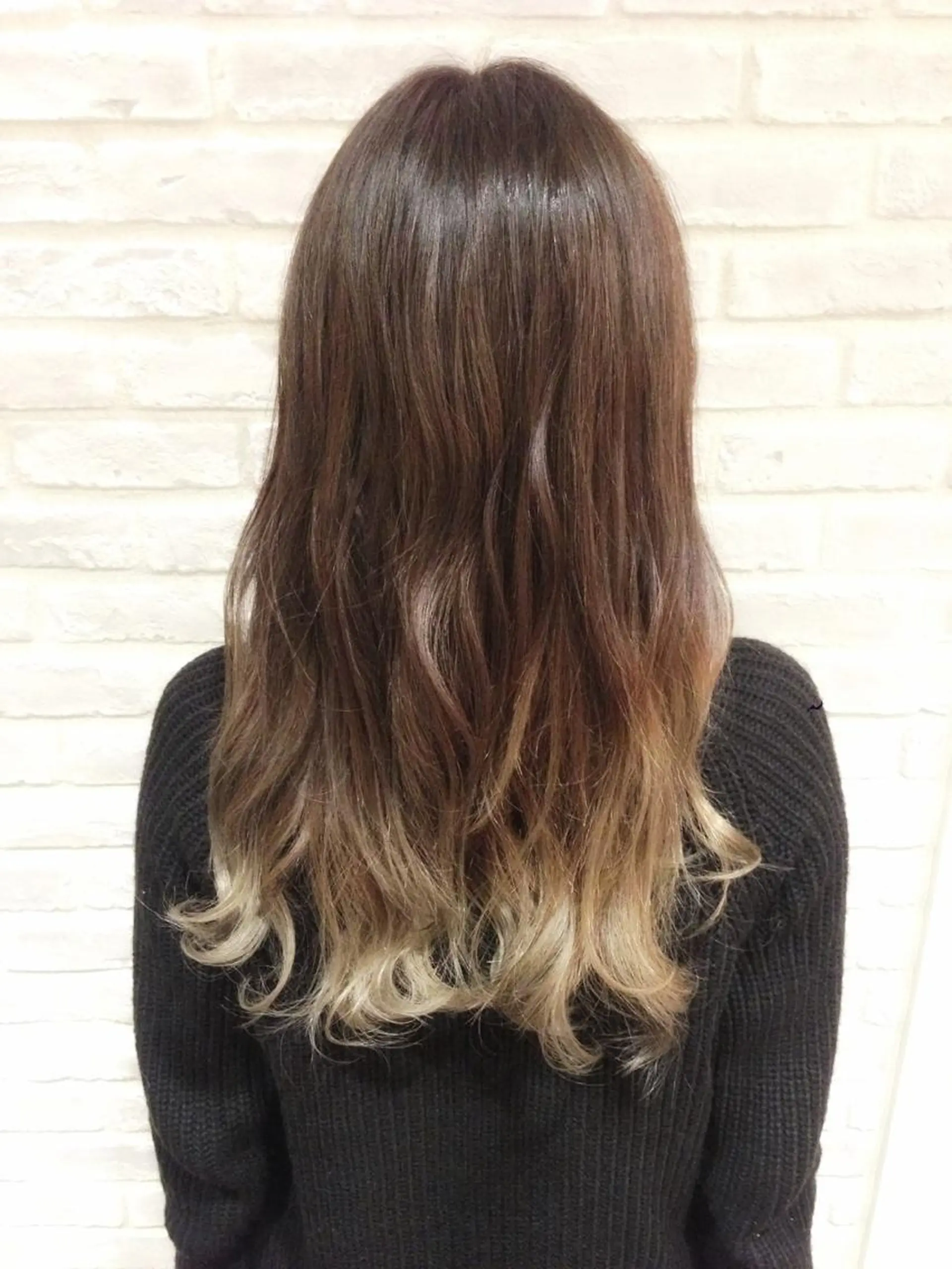 ミディアム セミロング ロング カラー グラデーションカラー グレージュ la fith所属・rico_by ヘアとアイブロウのヘアスタイル