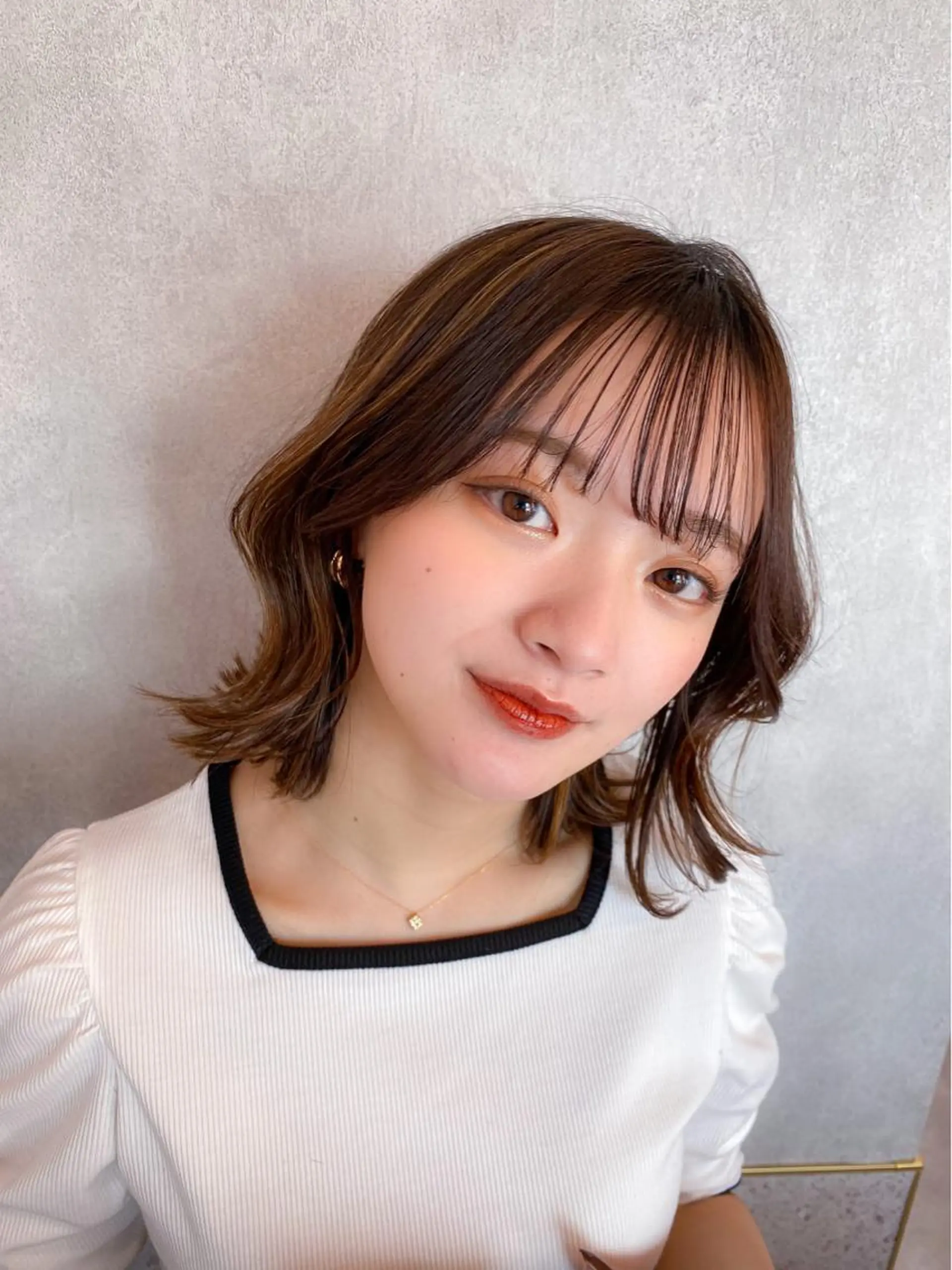 ミディアム シールエクステ ミディアムパーマ エクステ ハイライト 髪質改善 カット トリートメント 新宿/韓国風レイヤー 髪質改善/渋谷直樹のヘアスタイル