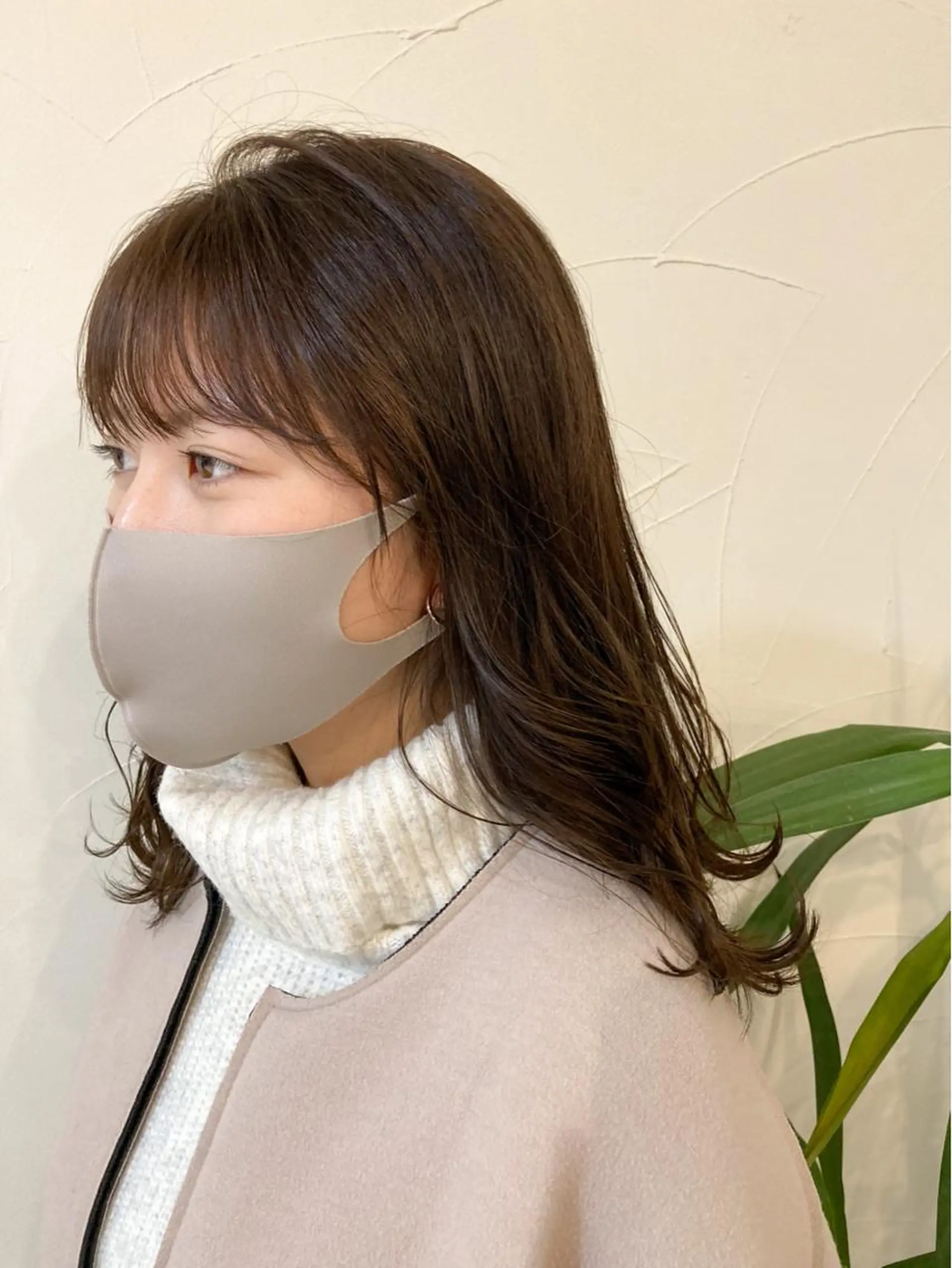 ミディアム カラー 顔周りカット ヘアカラー トリートメント 樋野 亮のヘアスタイル