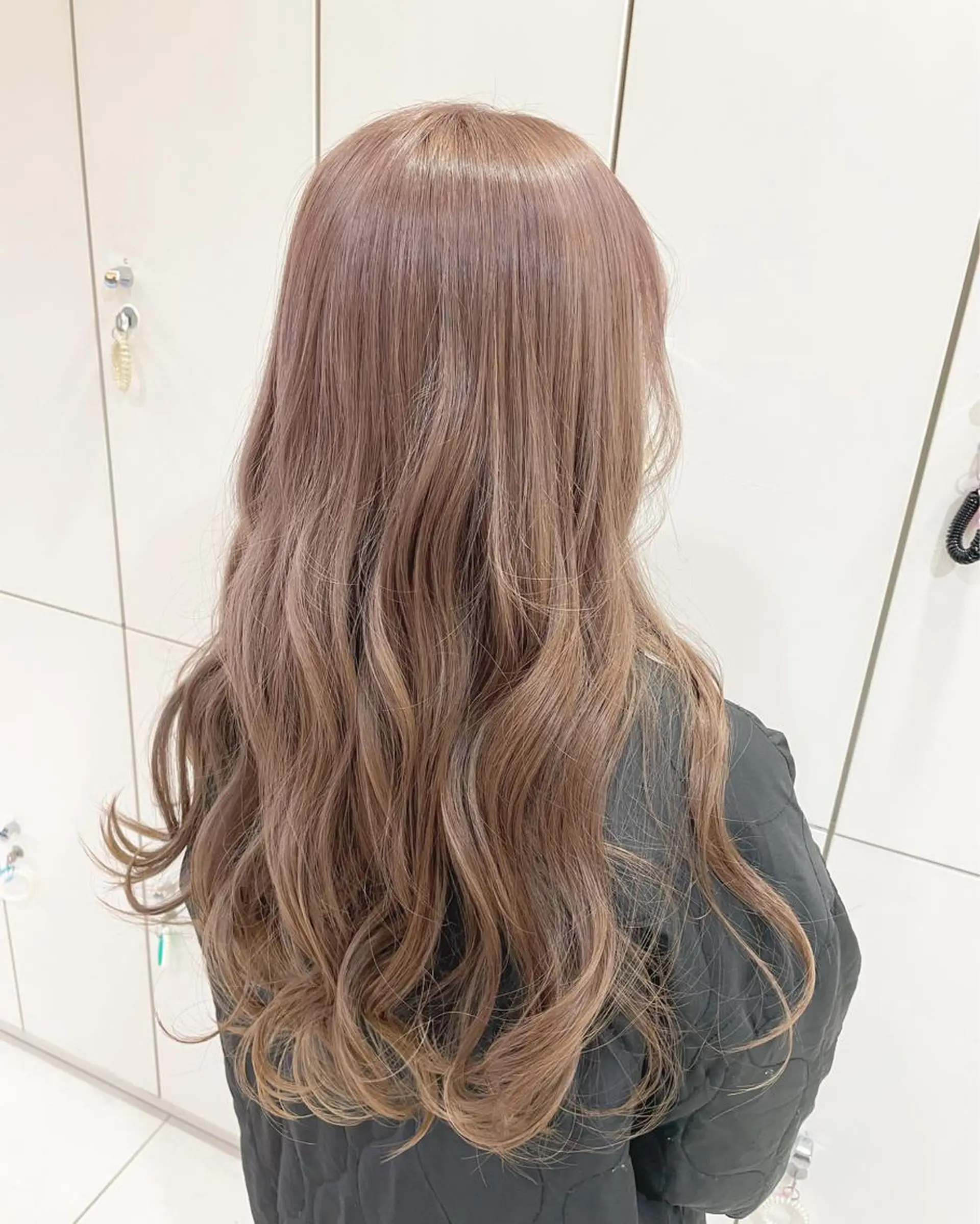 カラー 小濵 美月のヘアスタイル