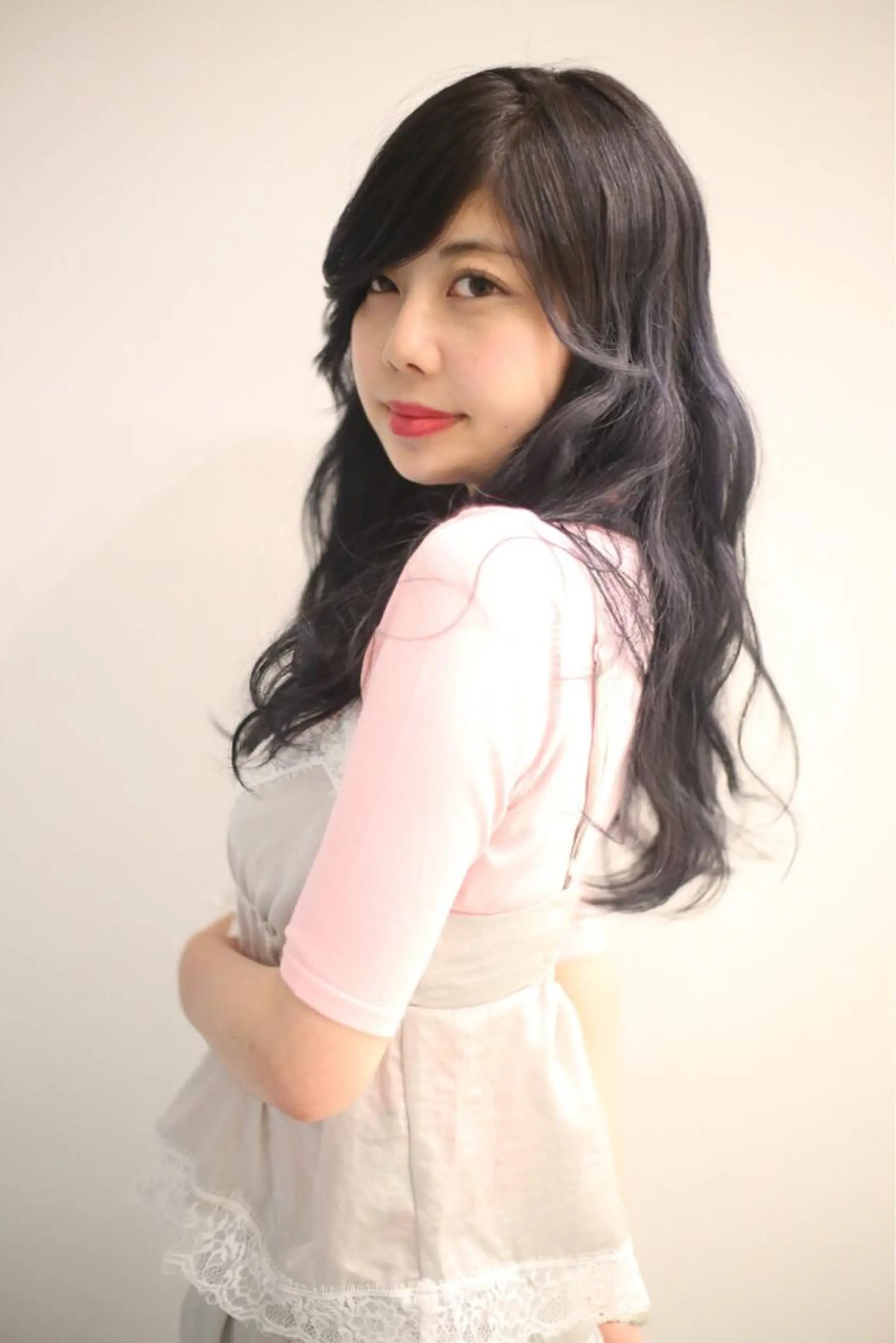 ミディアム セミロング ロング カラー ダークグレー ダークグレージュ グレージュ Re:ta KANZOのヘアスタイル