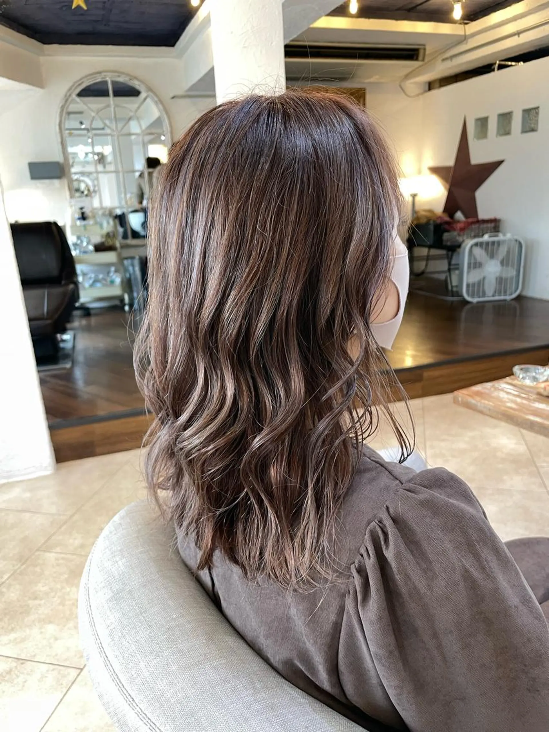 ミディアム カラー ハイライトカラー ハイライト あしかが ゆいとのヘアスタイル