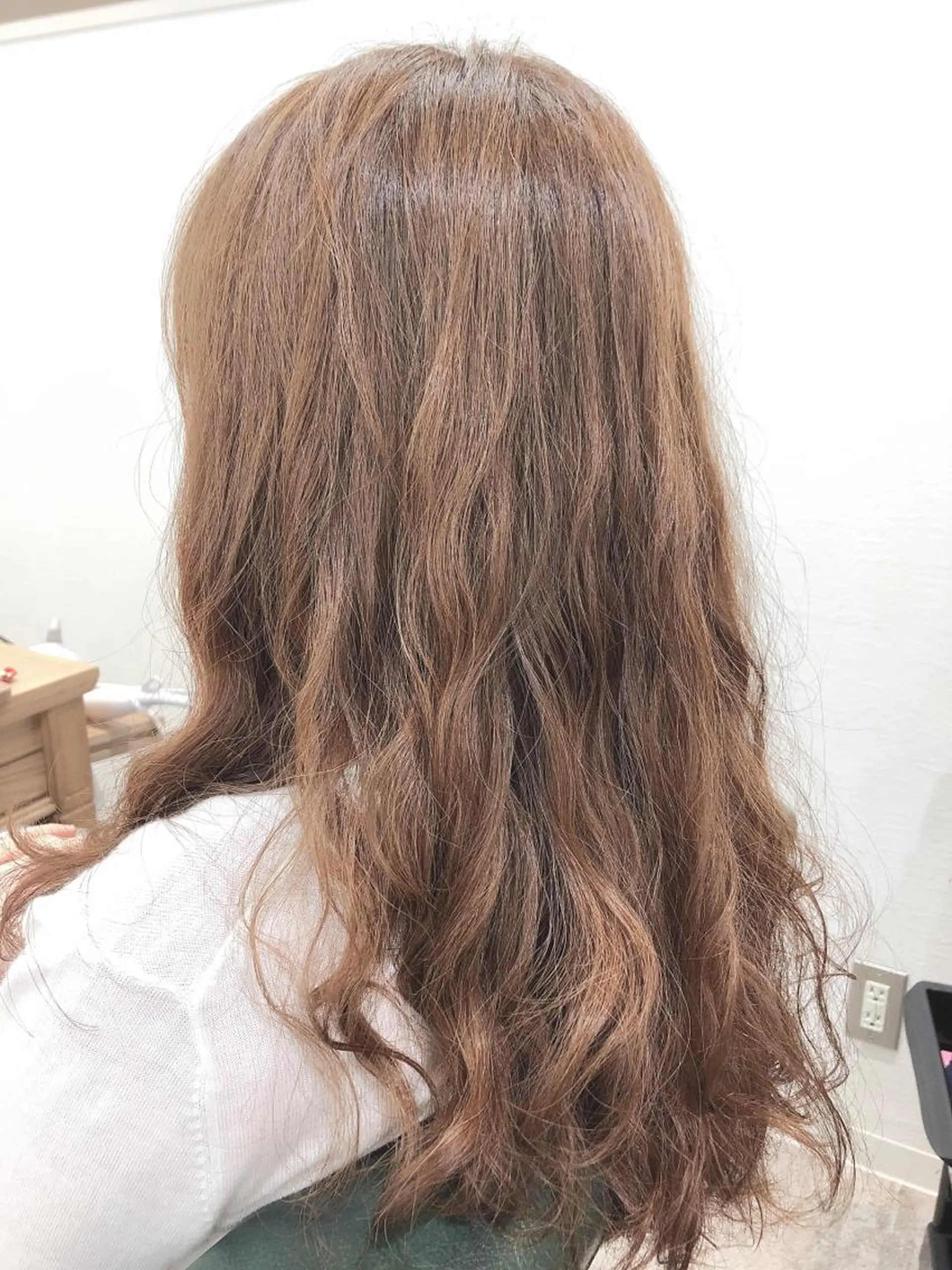 ロング パーマ 菊池 貢平のヘアスタイル